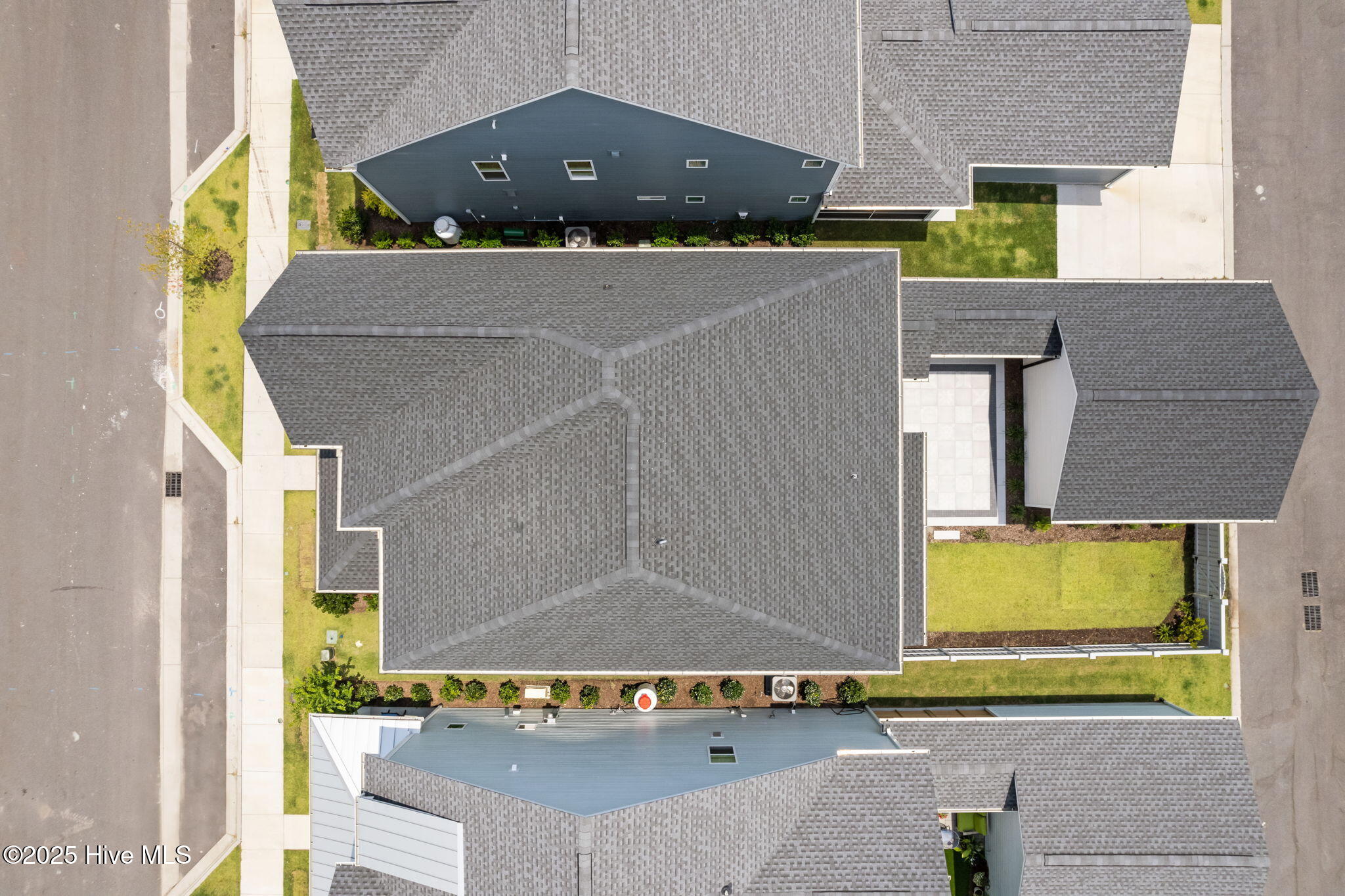 100485304 | Photo 34