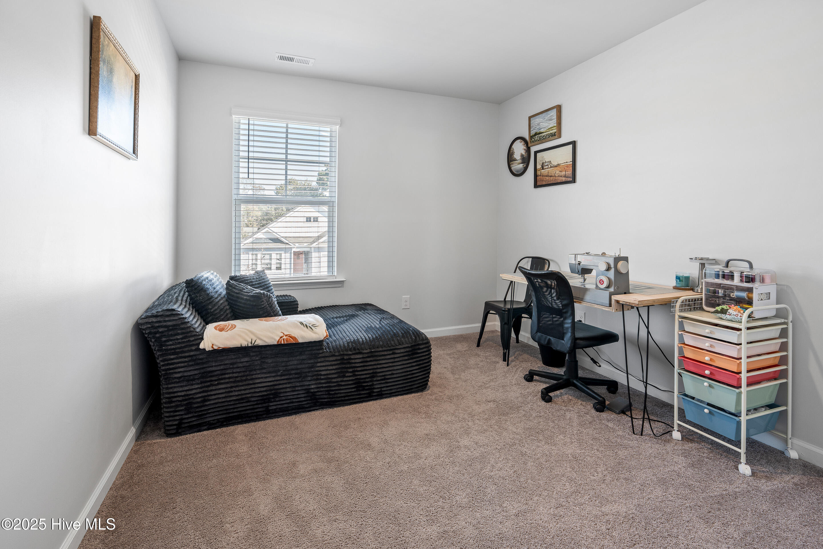 100539247 | Photo 24