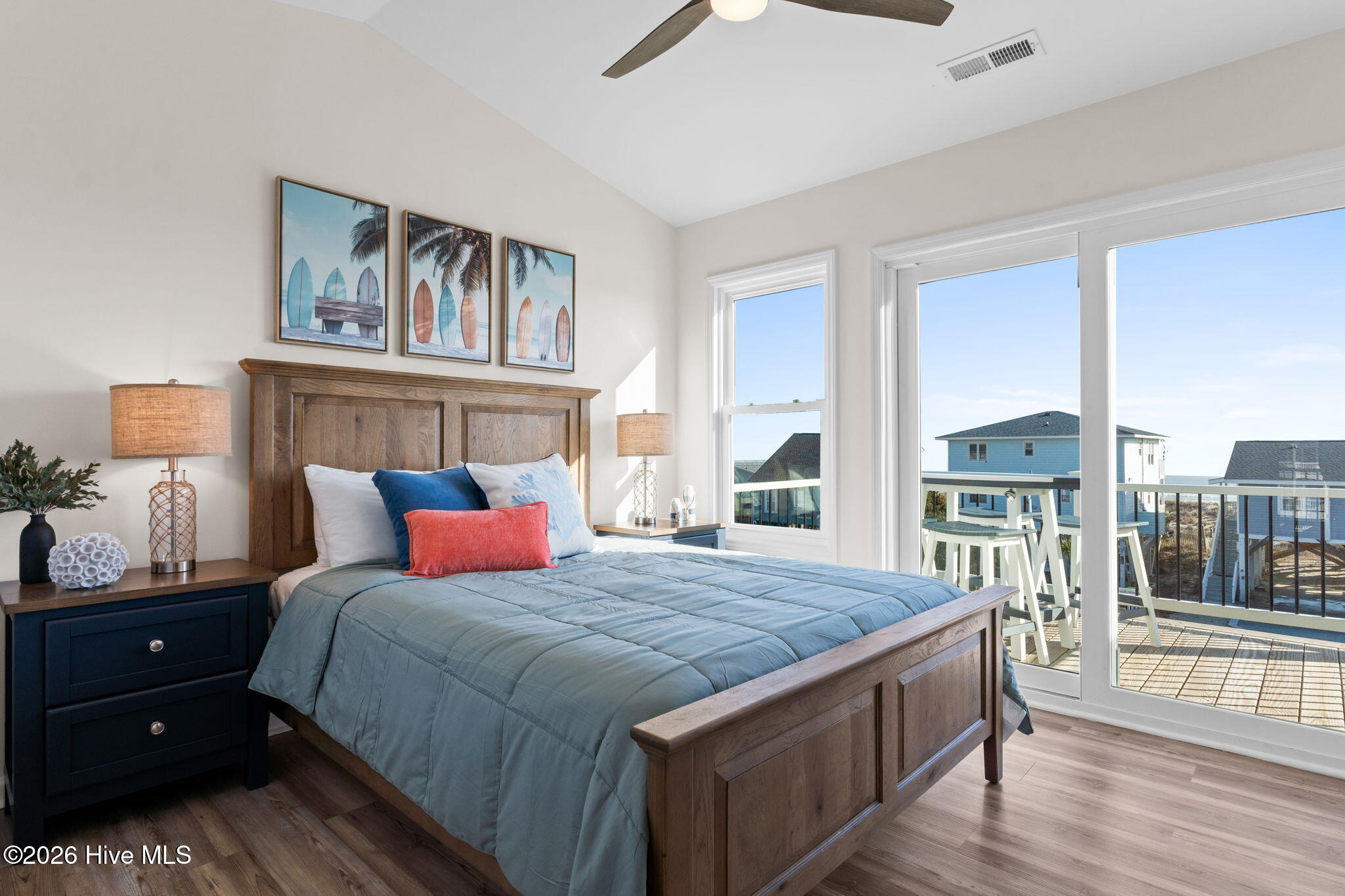 100558886 | Photo 37