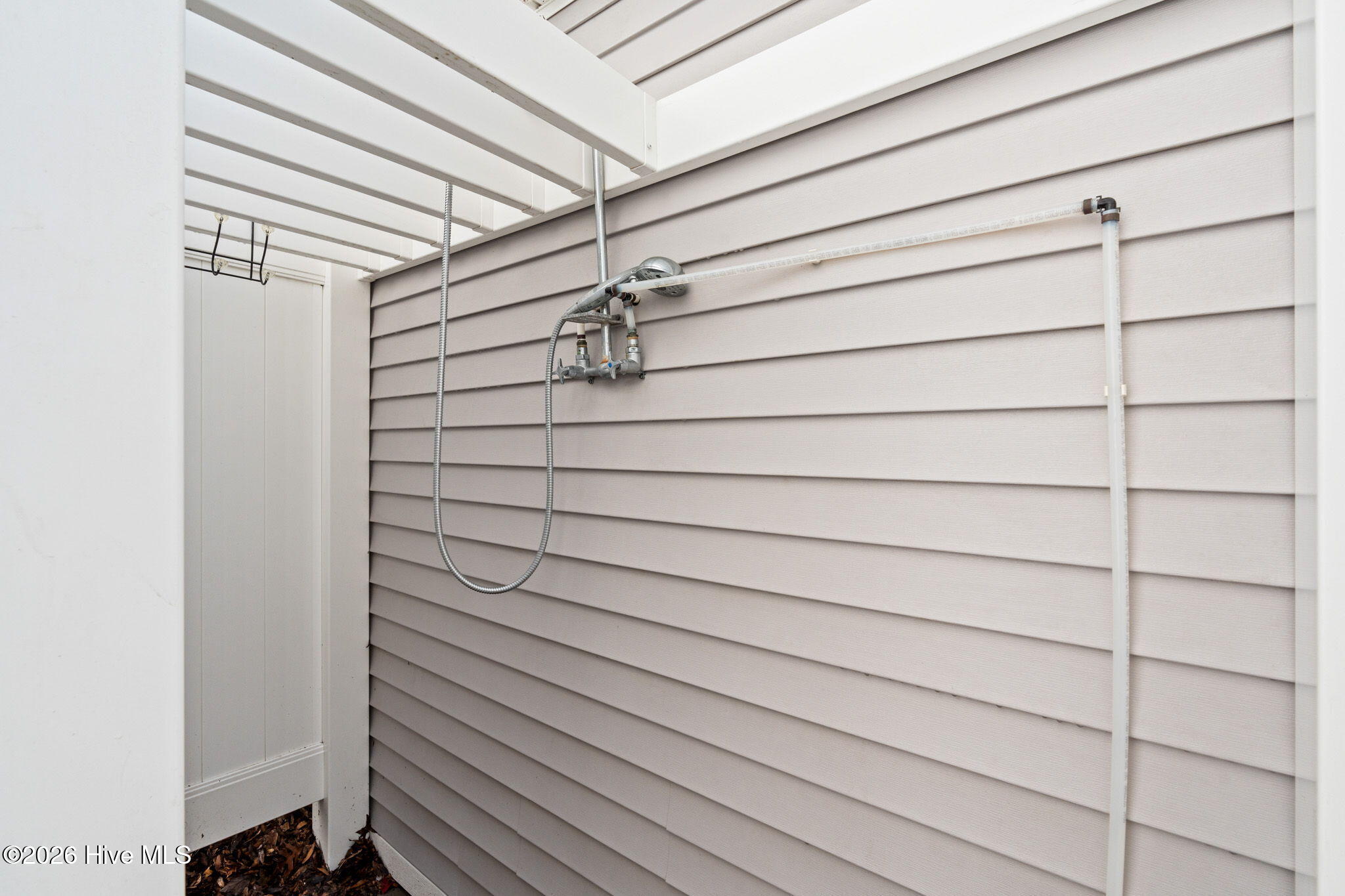 100564340 | Photo 42