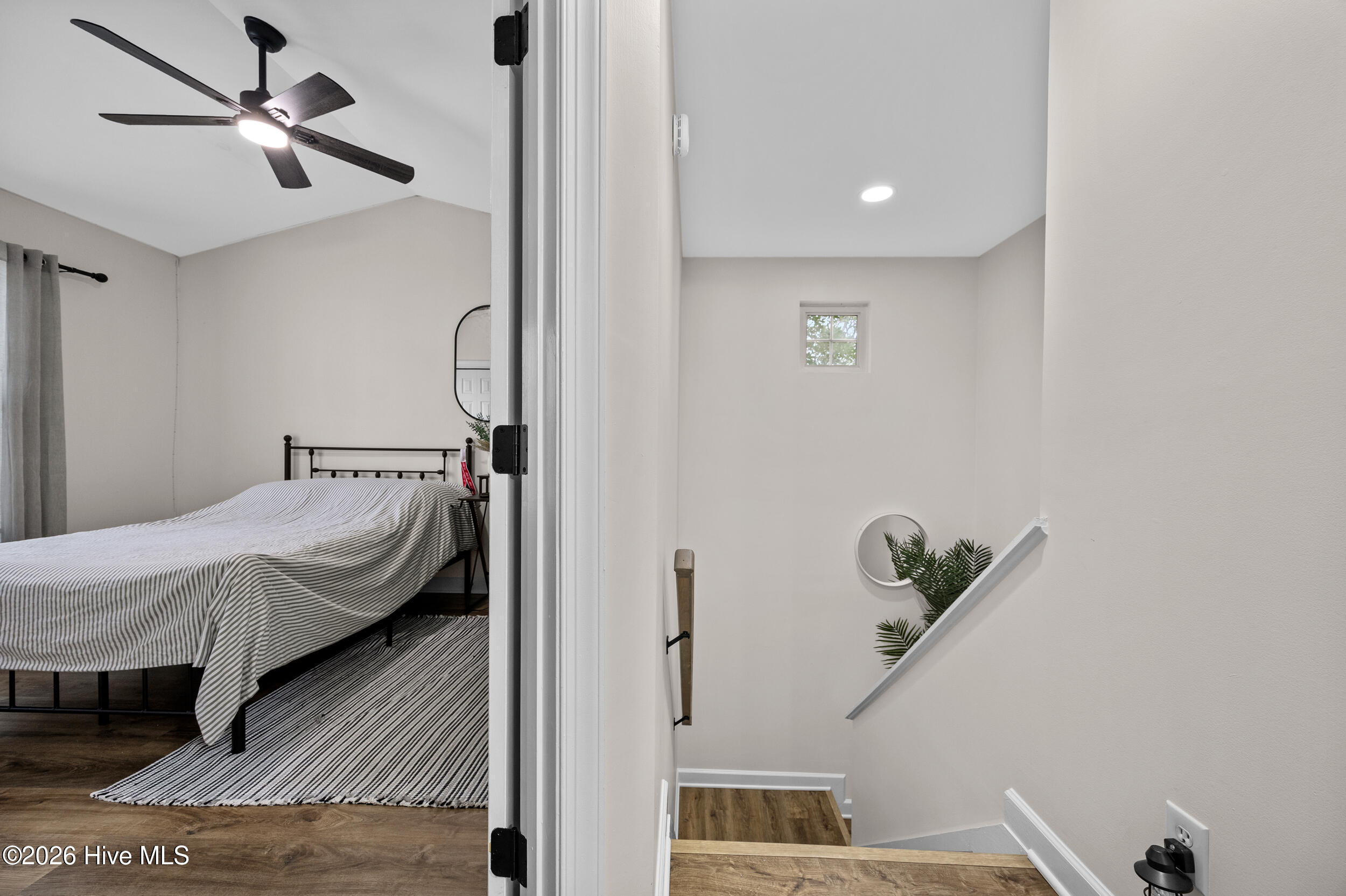 100567822 | Photo 39