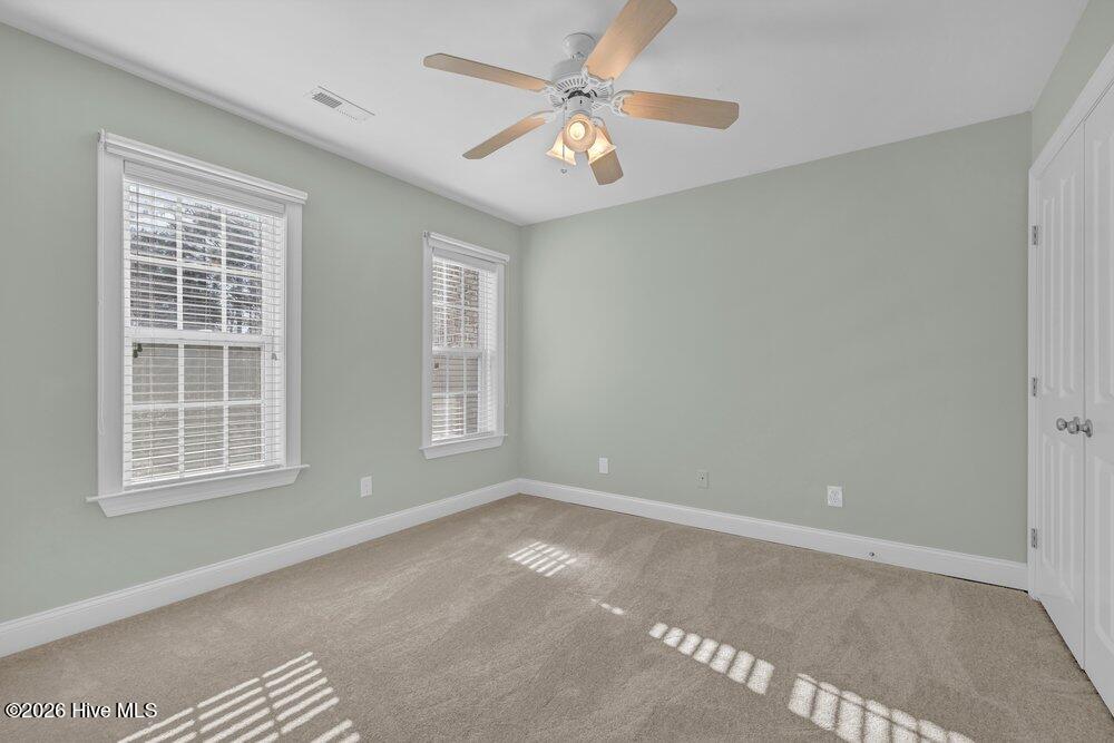 100552840 | Photo 22