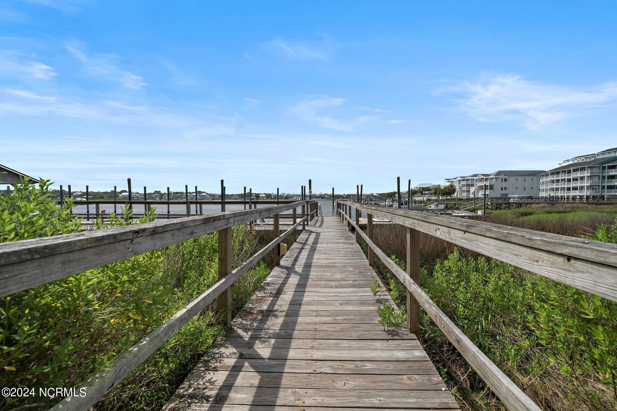 100491004 | Photo 34