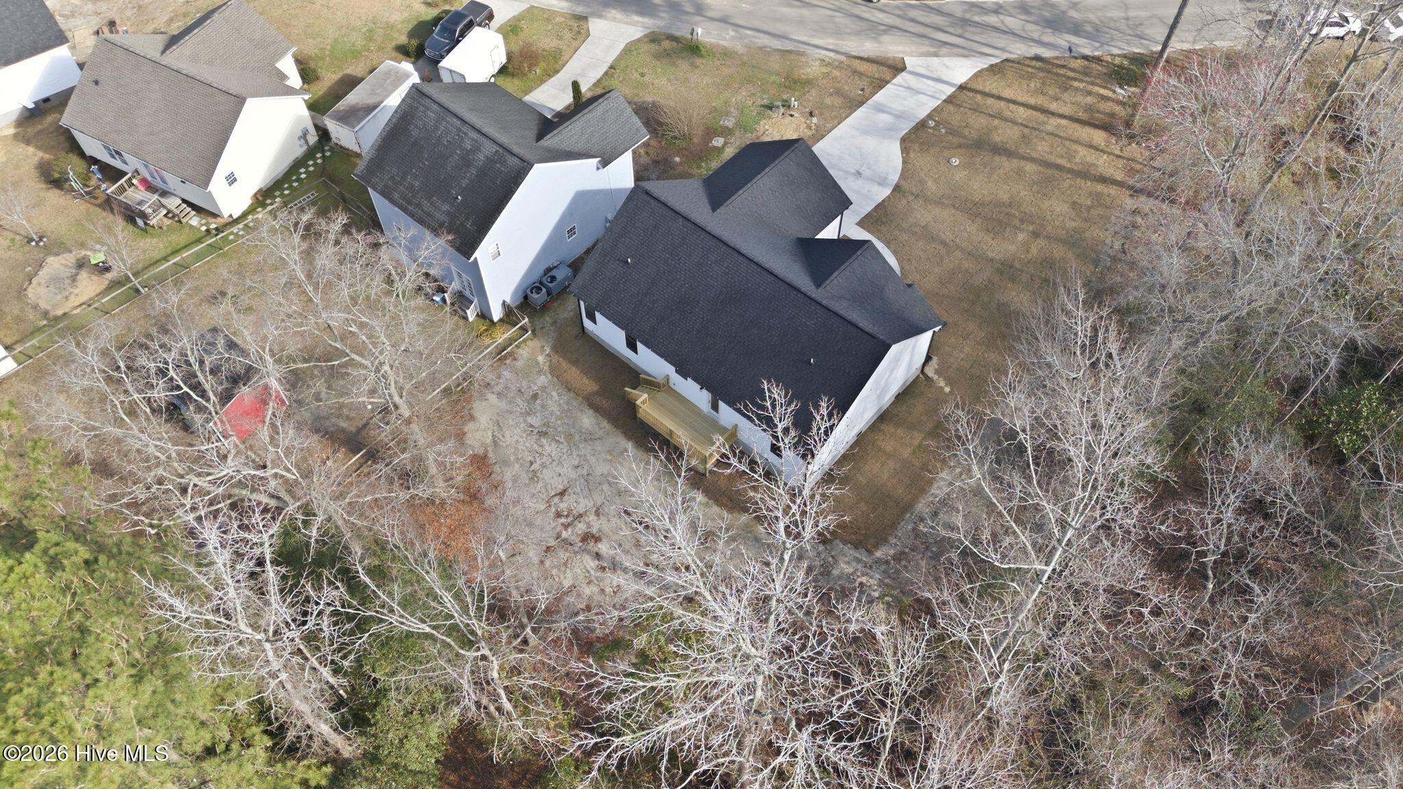 100559286 | Photo 46