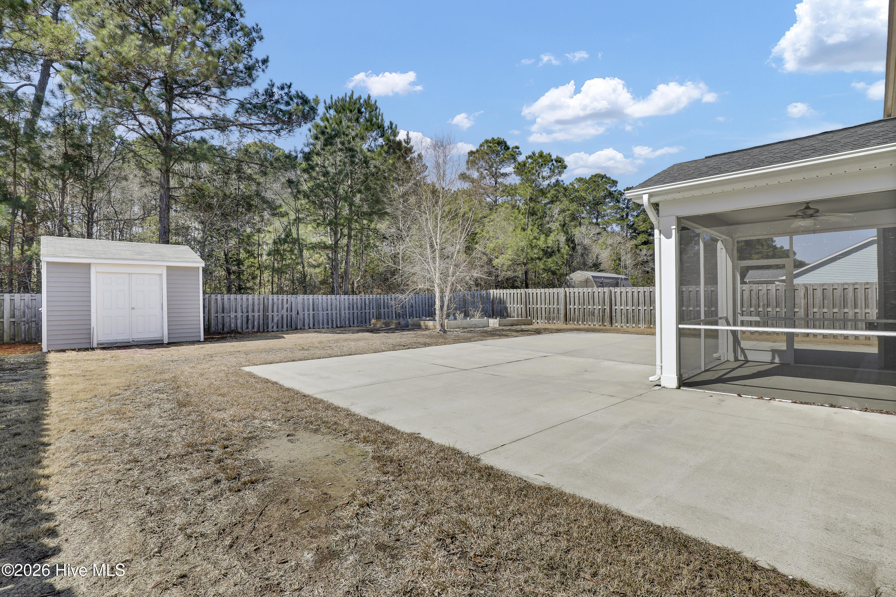 100556478 | Photo 44