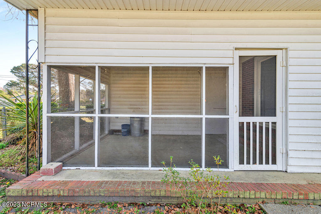 100550448 | Photo 26