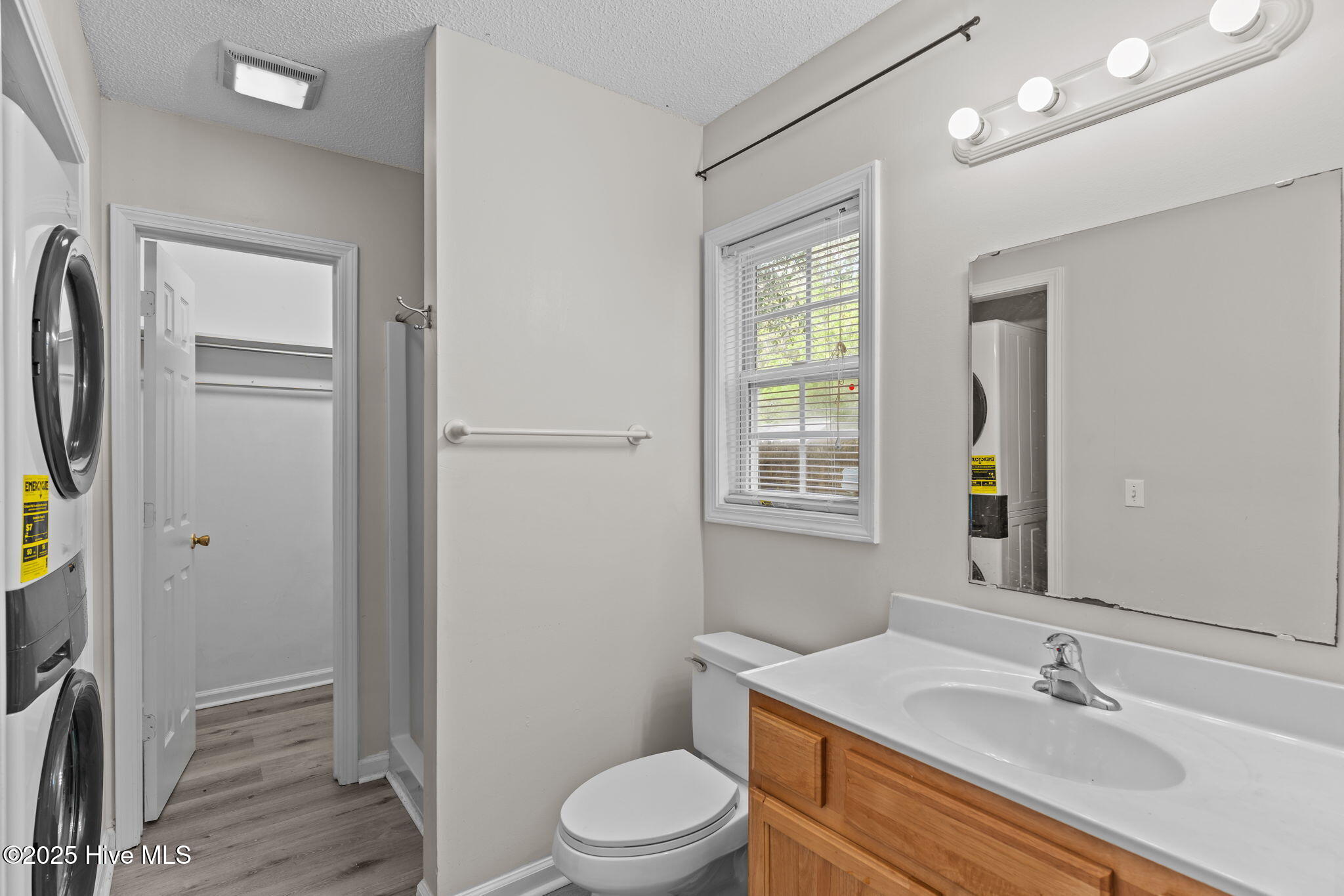 100534233 | Photo 22