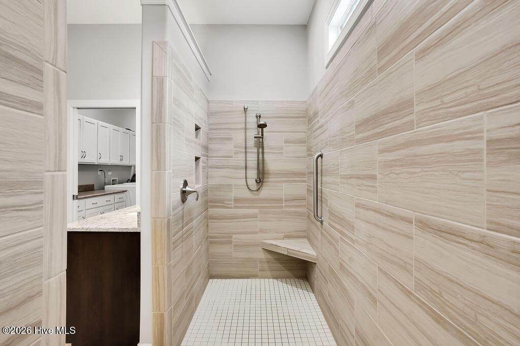 100558755 | Photo 28