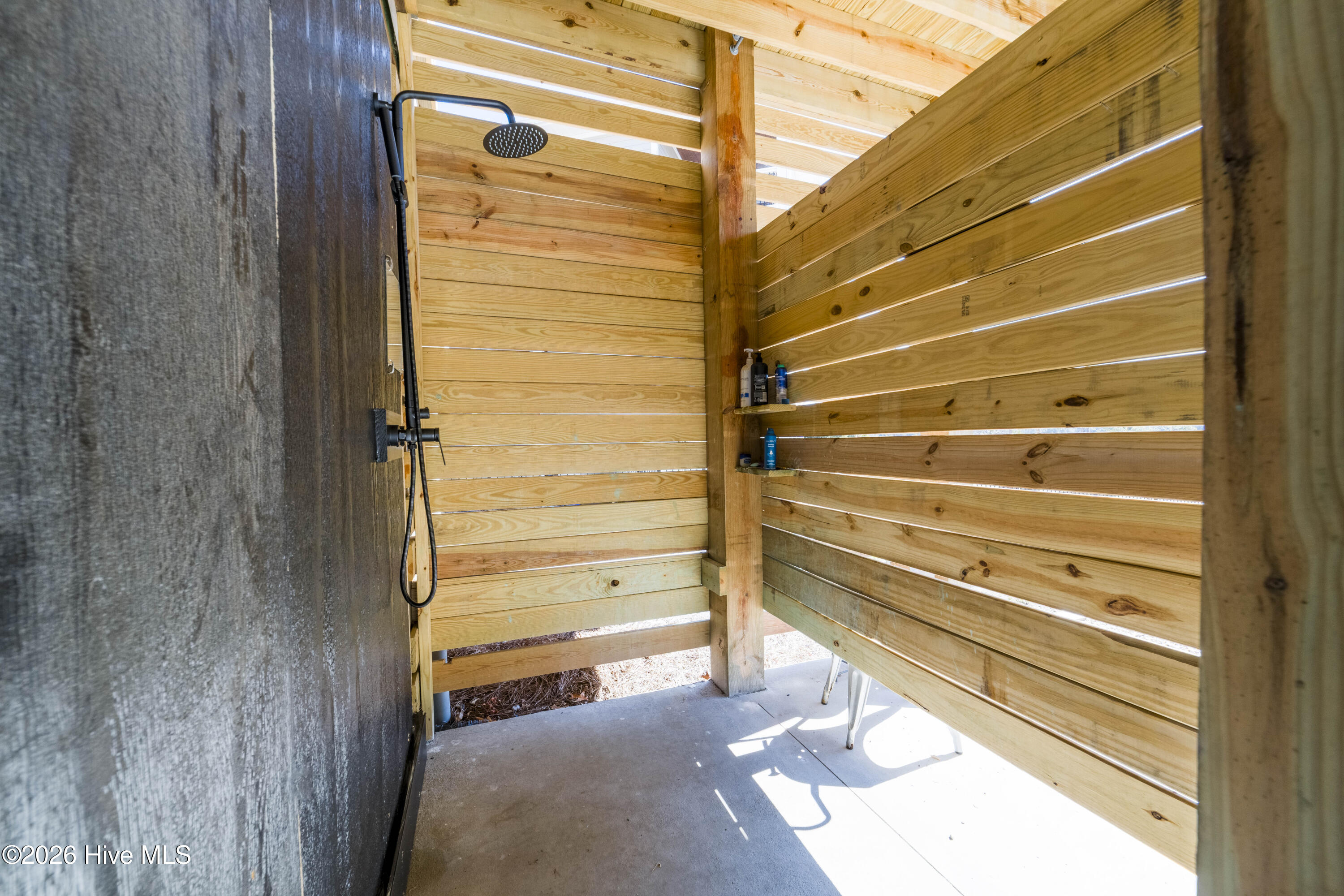 100554850 | Photo 25