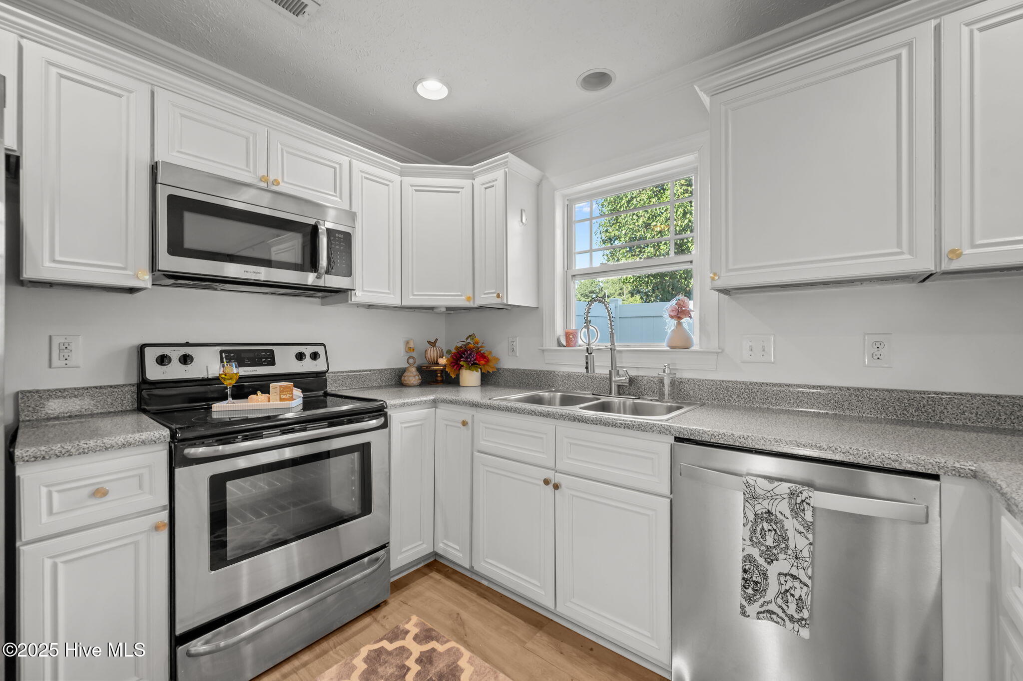 105 Kenan Loop, Jacksonville, NC 28546 – photo 19: 39-web-or-mls-_RAD9335