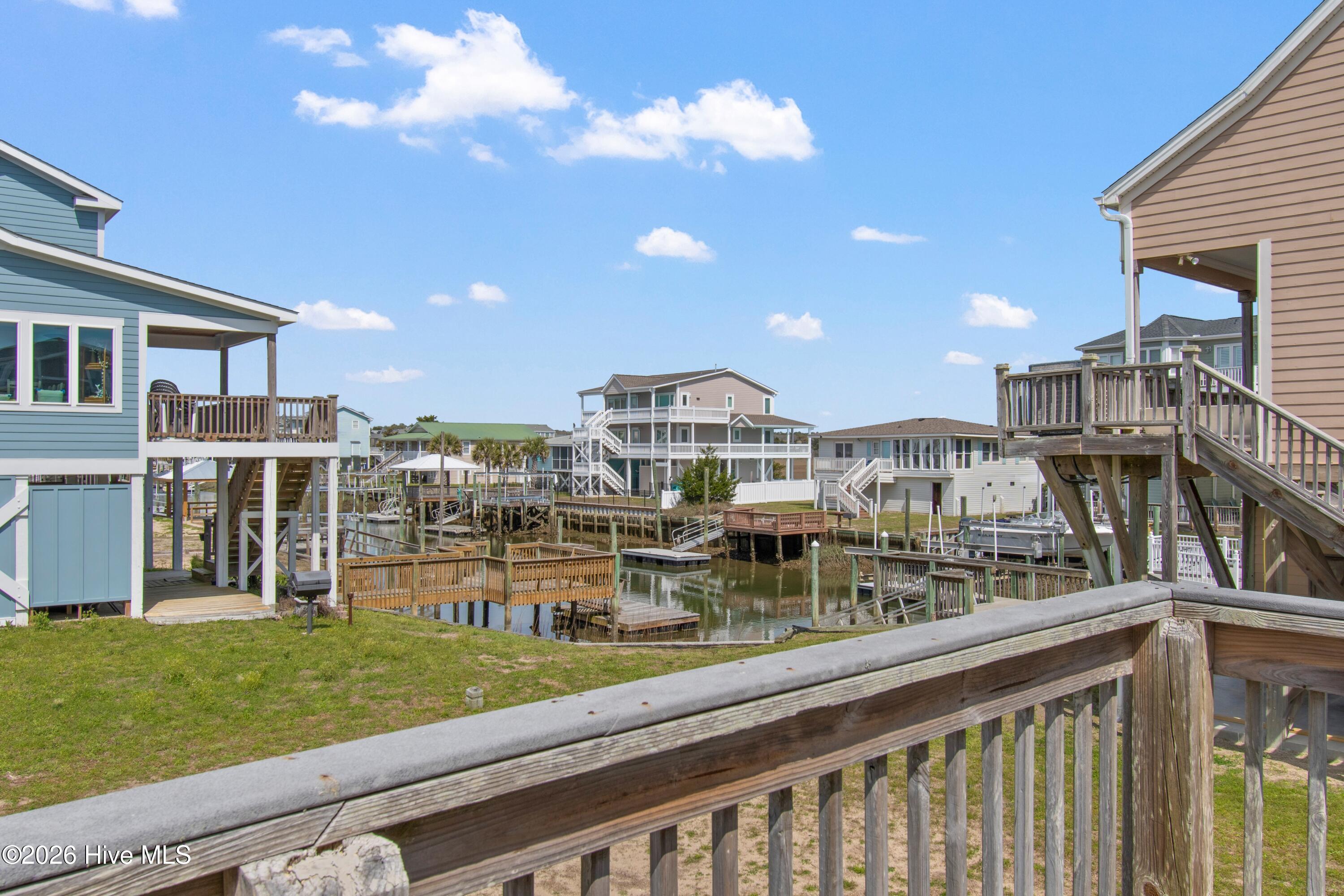 100561675 | Photo 47