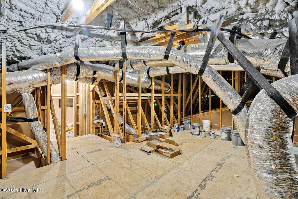 100441833 | Photo 40