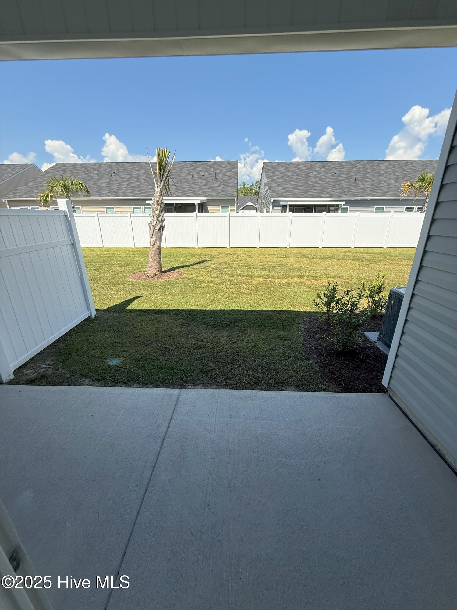 100531479 | Photo 16