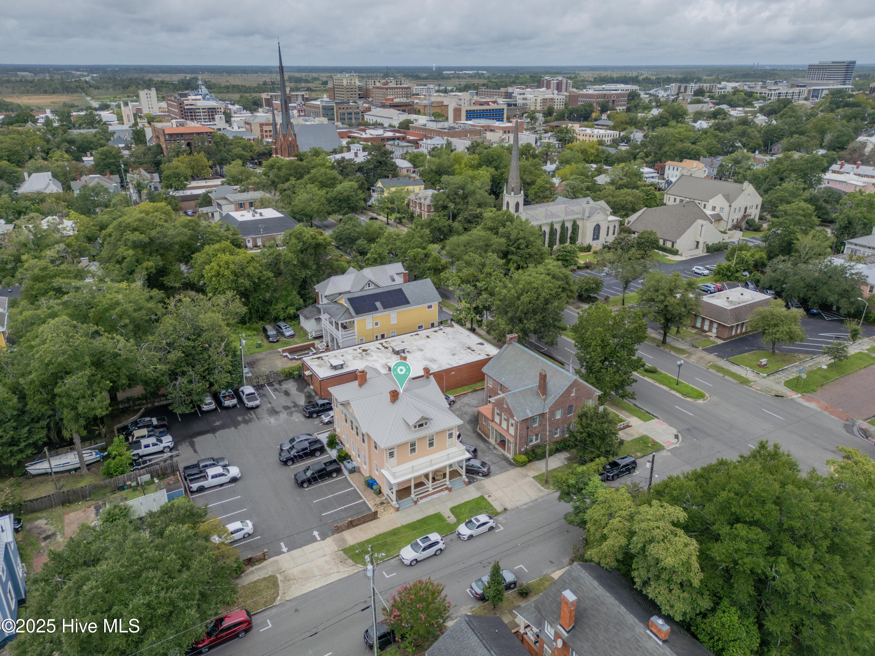 100525838 | Photo 31