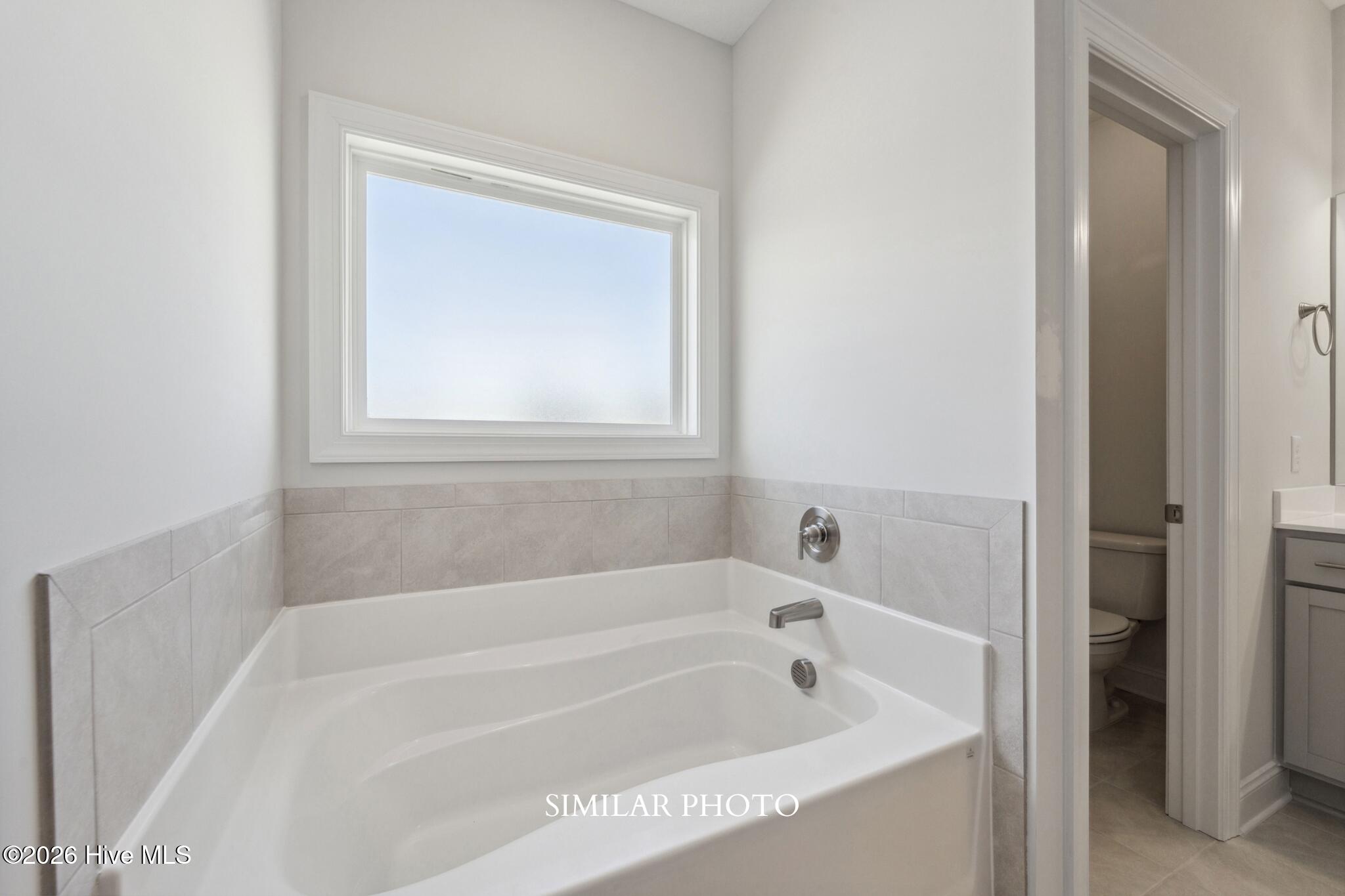 100561573 | Photo 18