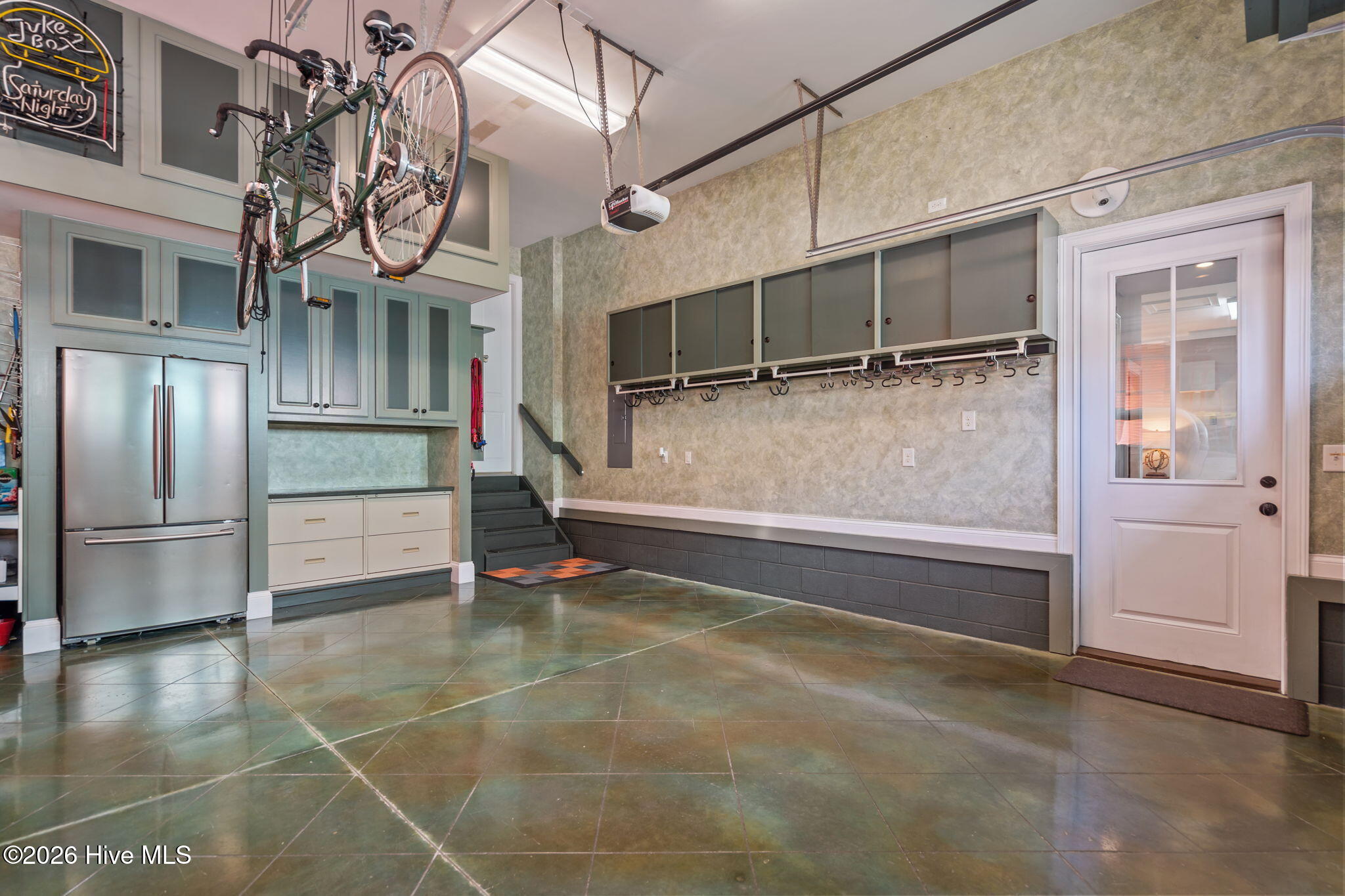 100551618 | Photo 62