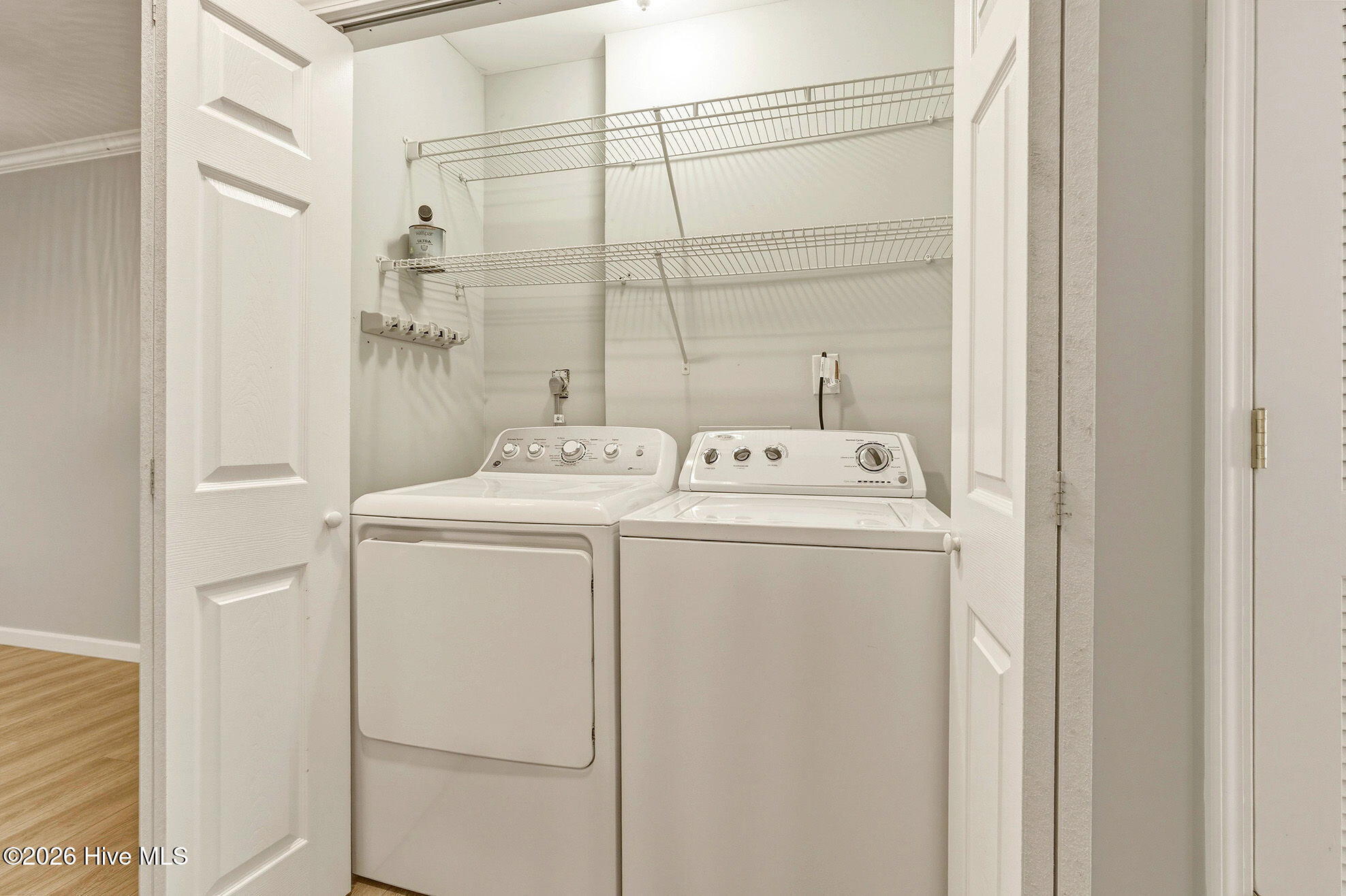 100557080 | Photo 20