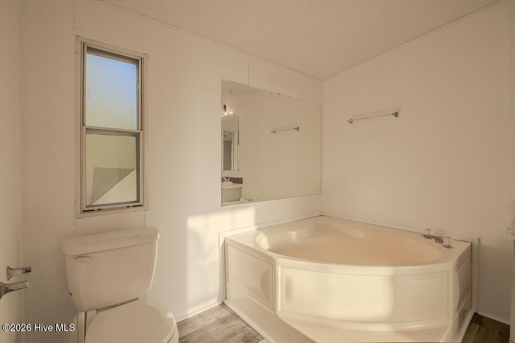 100560483 | Photo 30