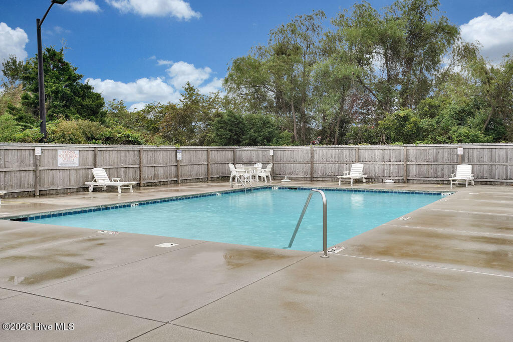 100550972 | Photo 43