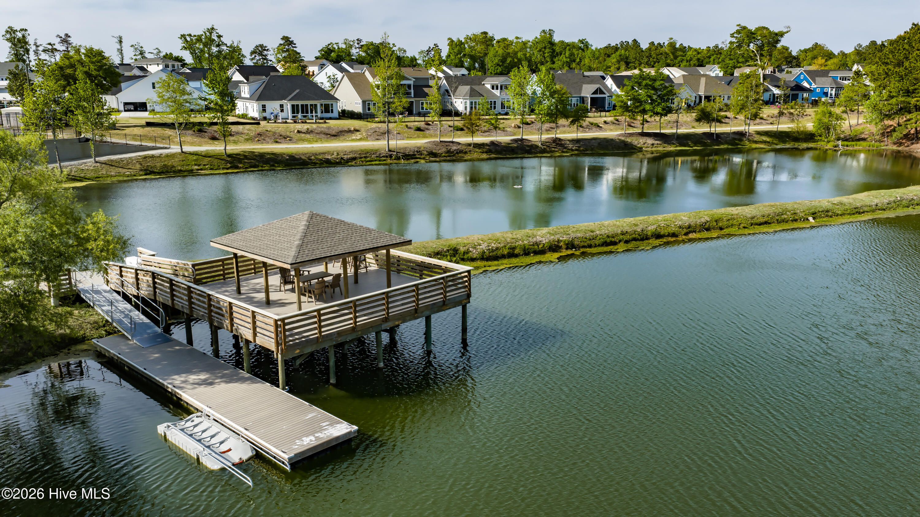 100548611 | Photo 59