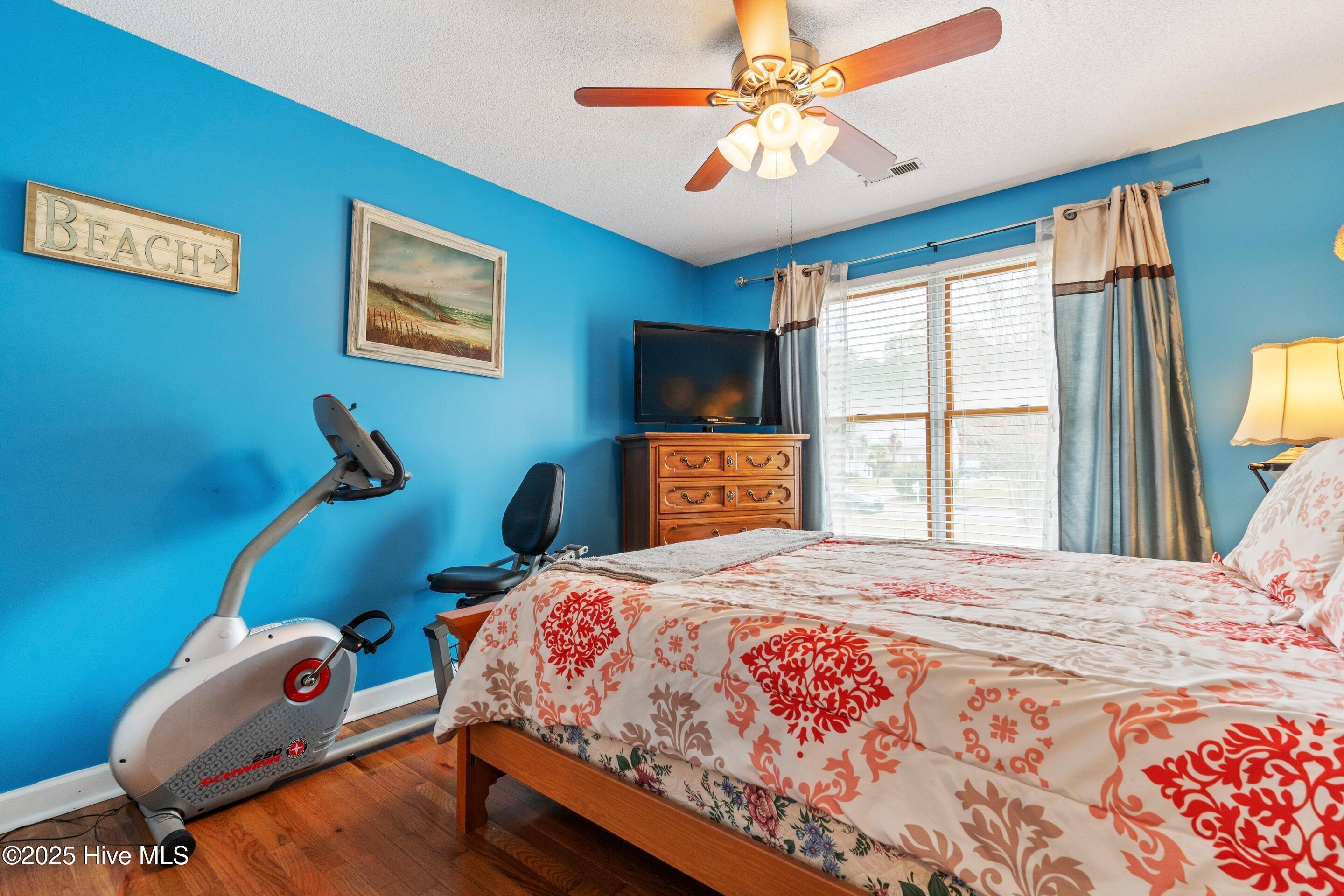 100543561 | Photo 31