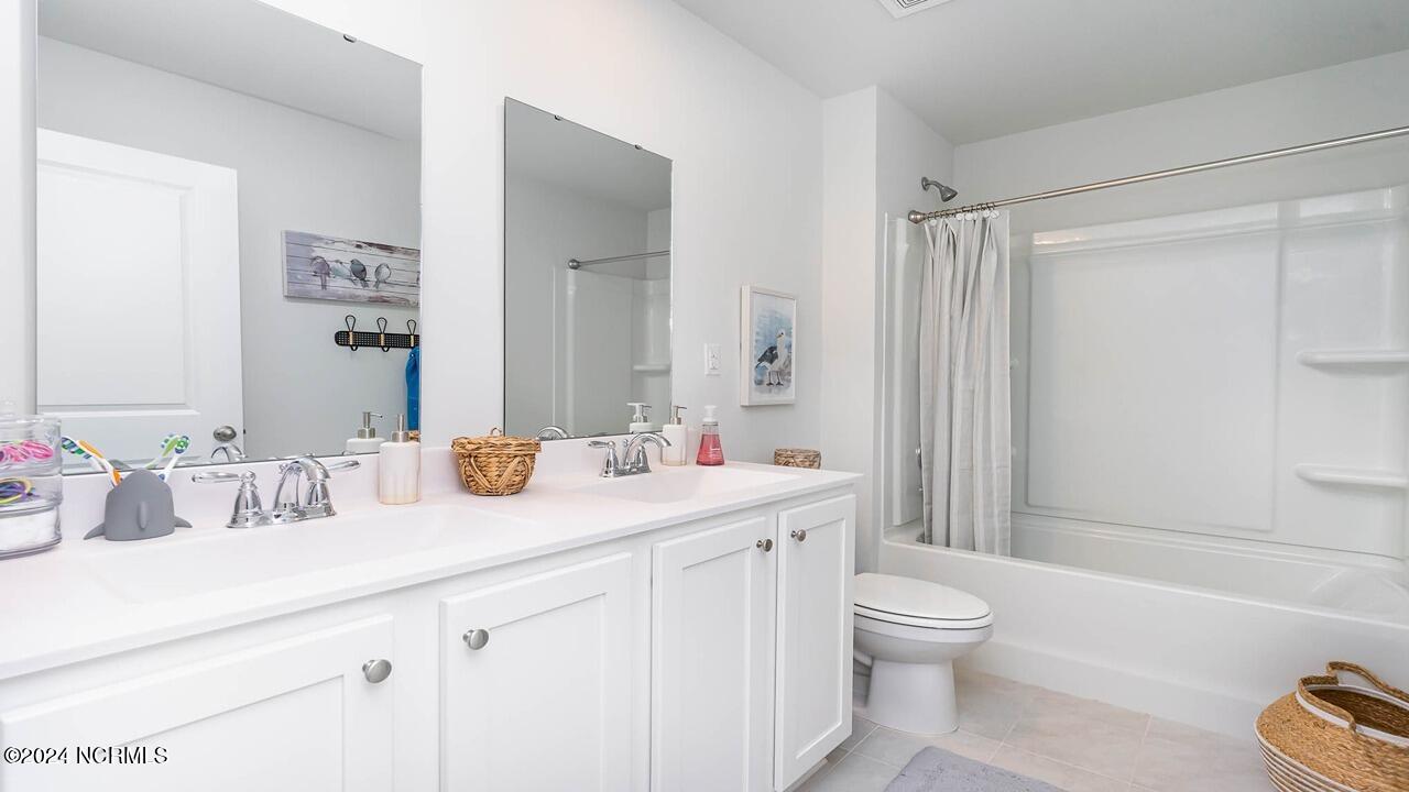 100555404 | Photo 23