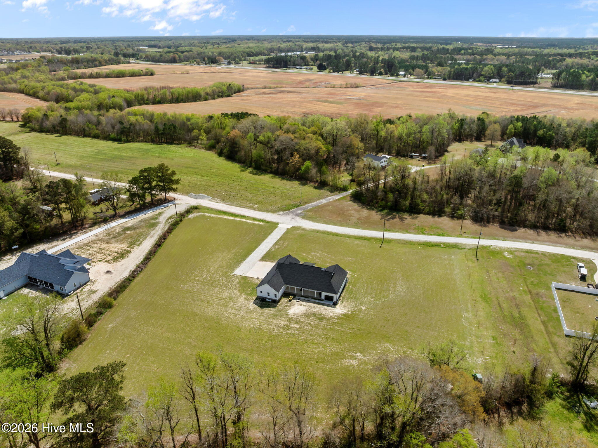 100564402 | Photo 47