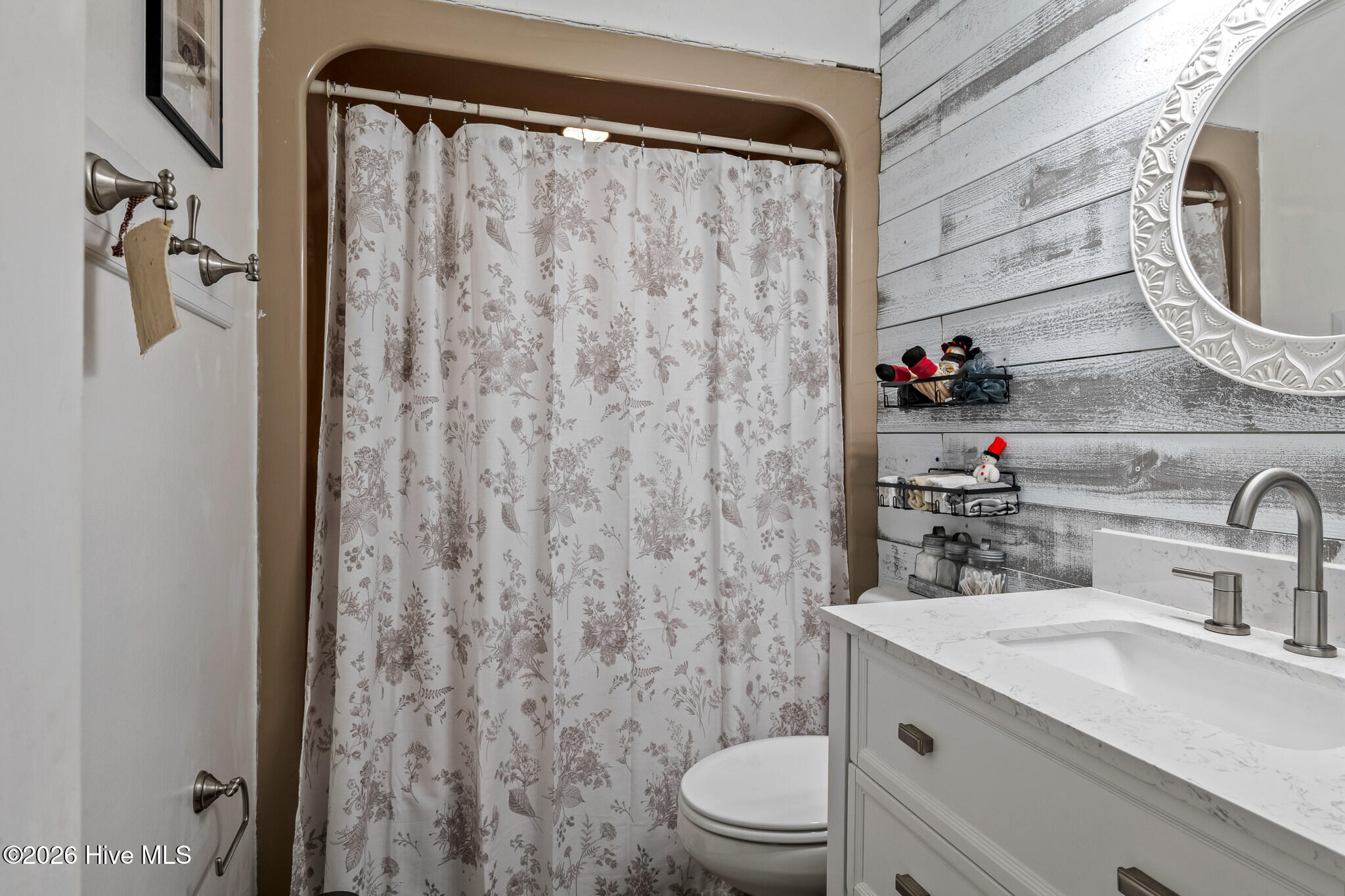 100552372 | Photo 44