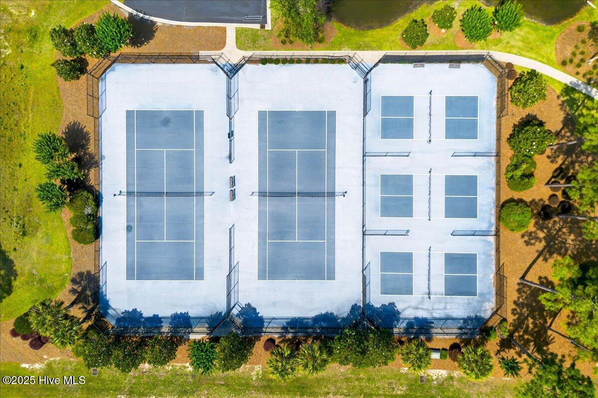 100530632 | Photo 86