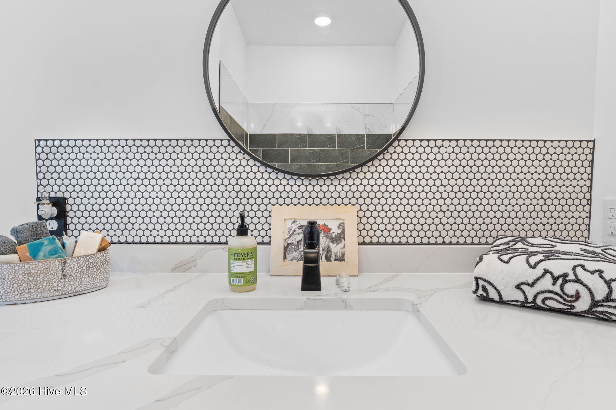 100554364 | Photo 53