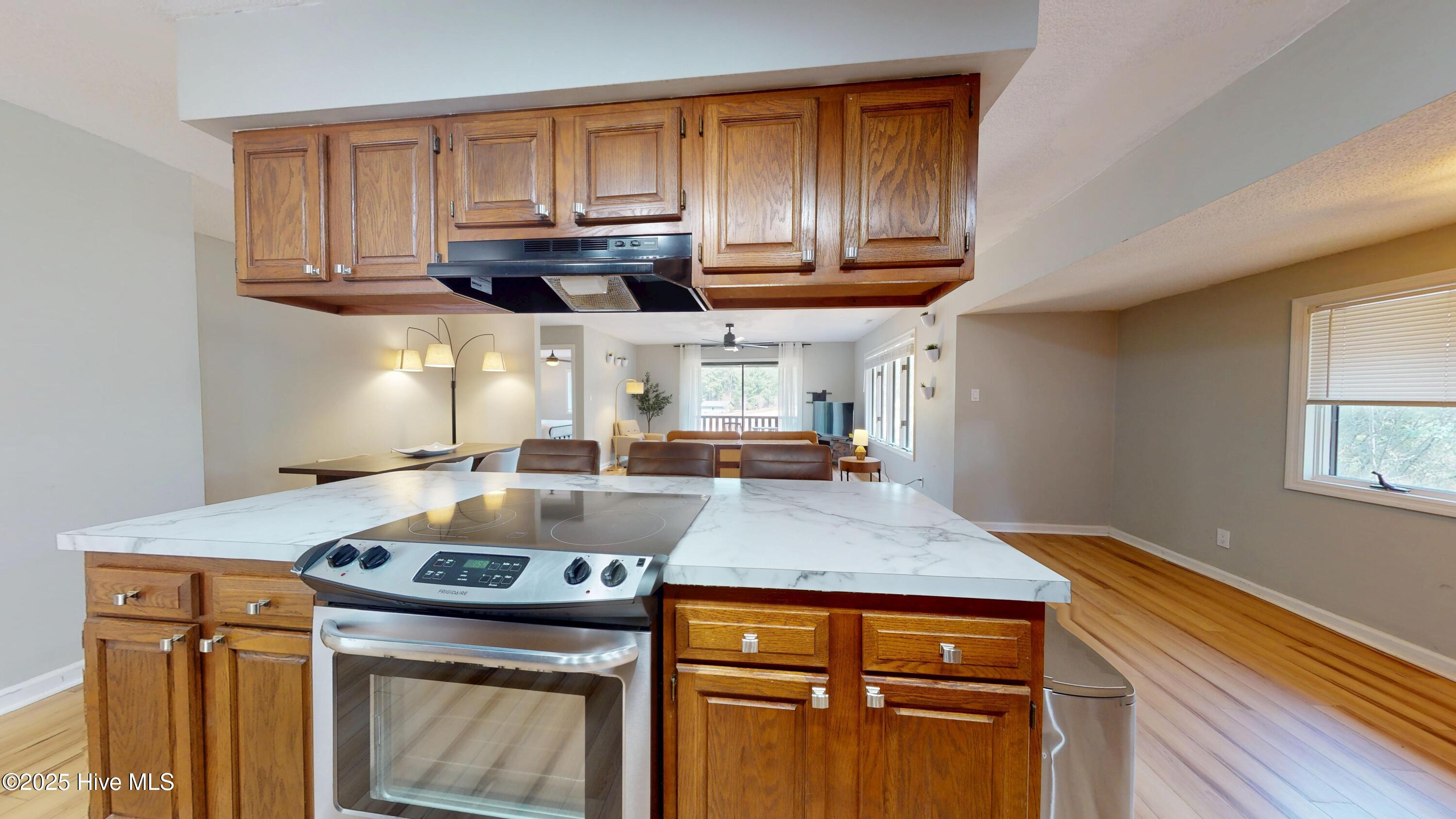 602-Dover-Street-03192025_235332