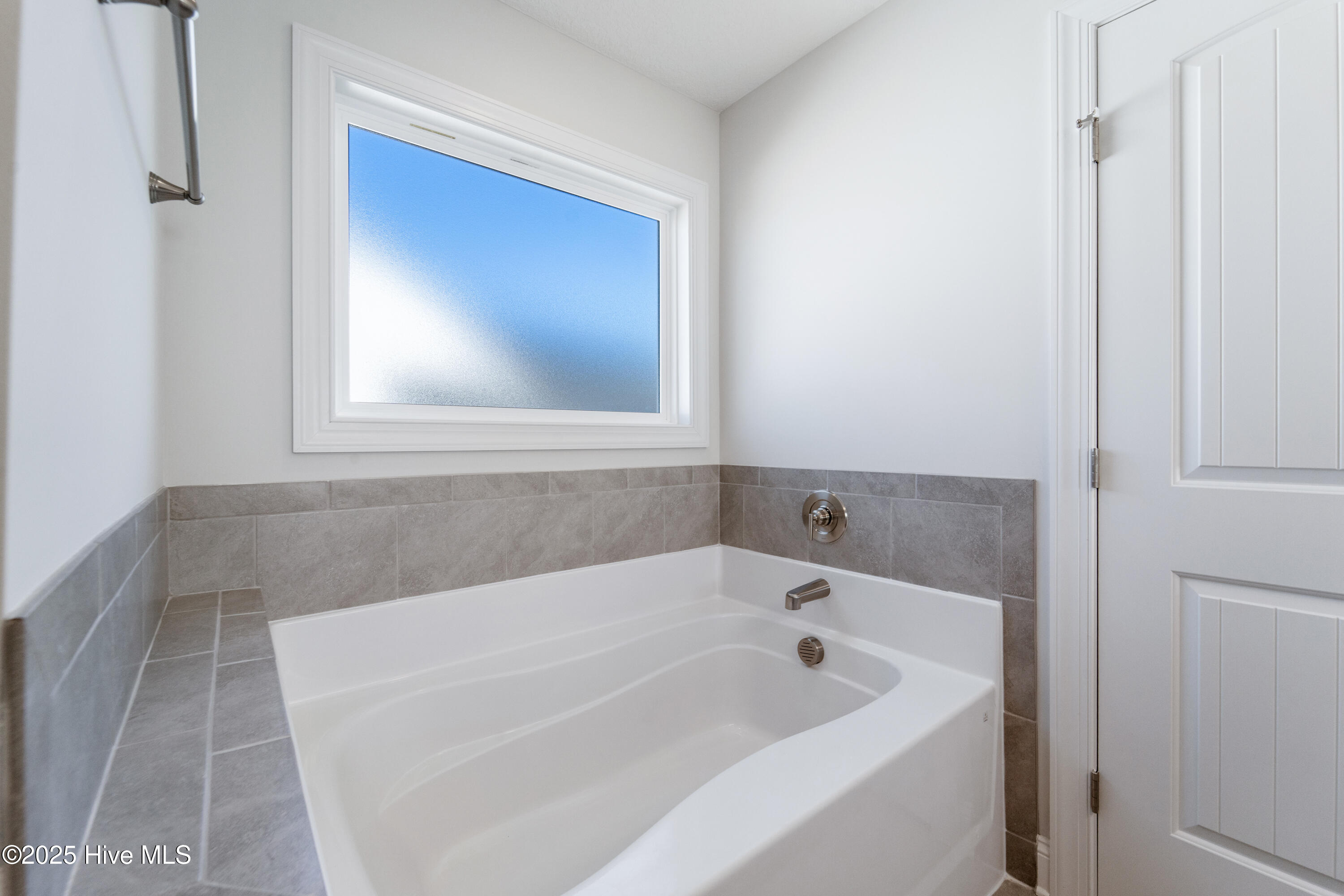 100512578 | Photo 38