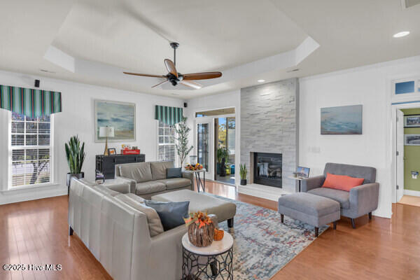 100543006 | Photo 13