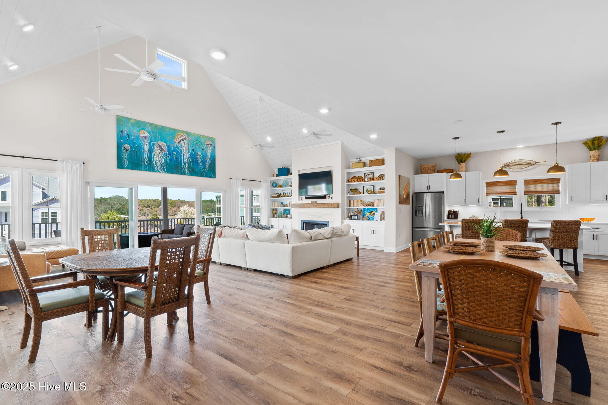 100496086 | Photo 14