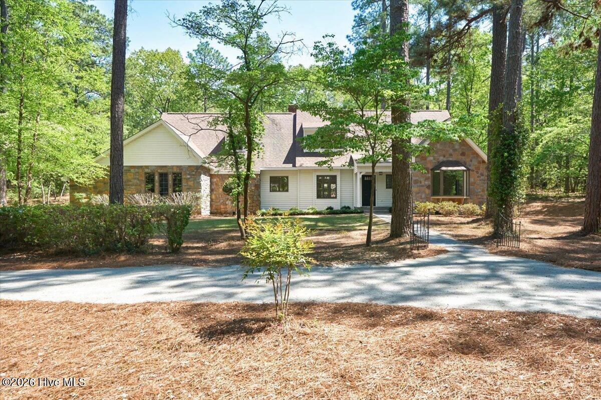 141 Bridgewater Drive, Southern Pines, NC, 28387