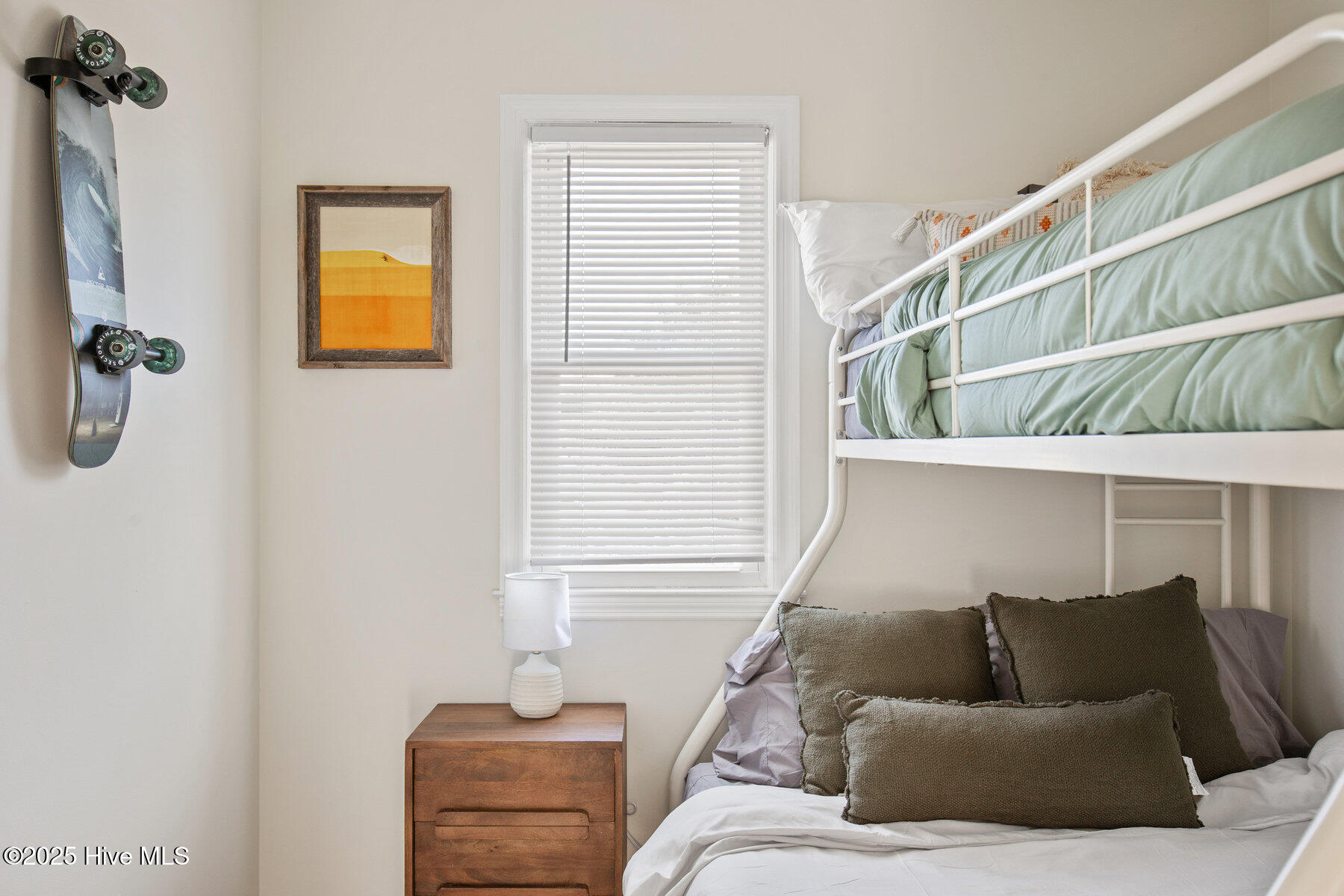 100540595 | Photo 39