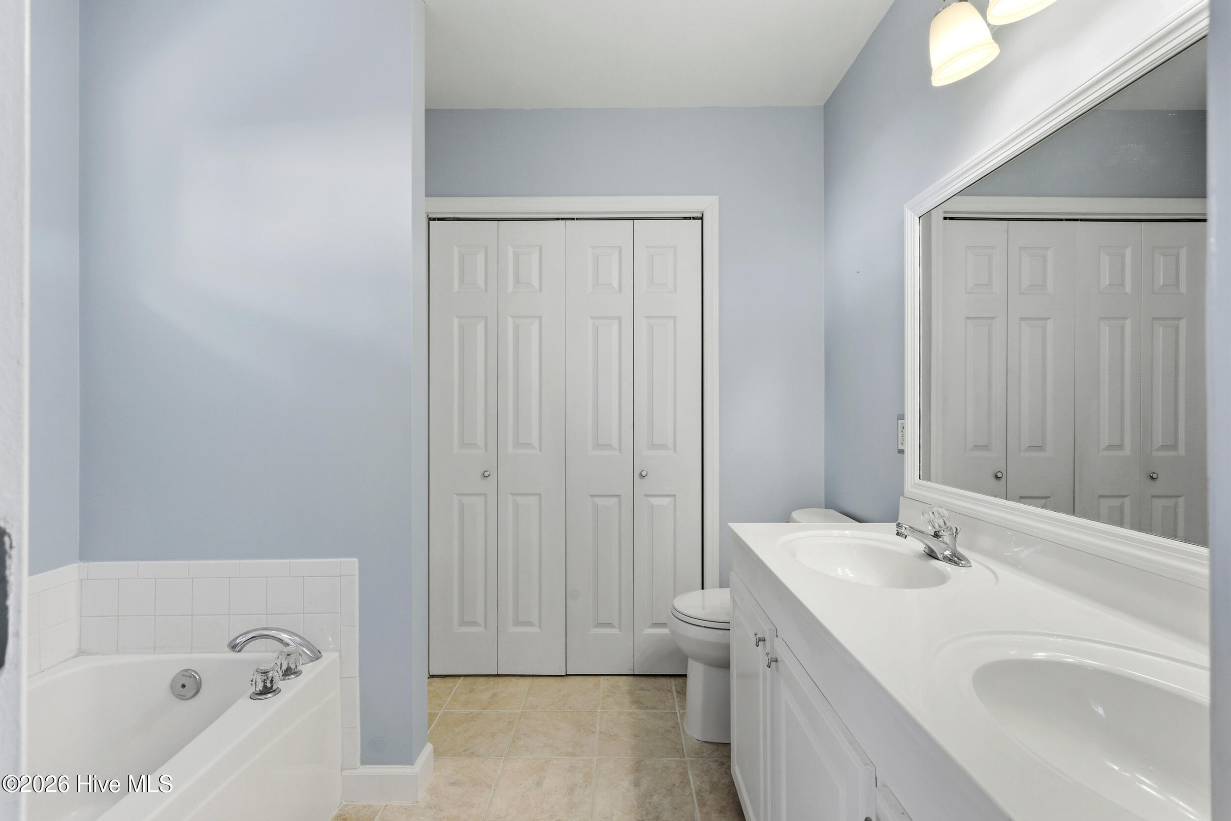 100559540 | Photo 11