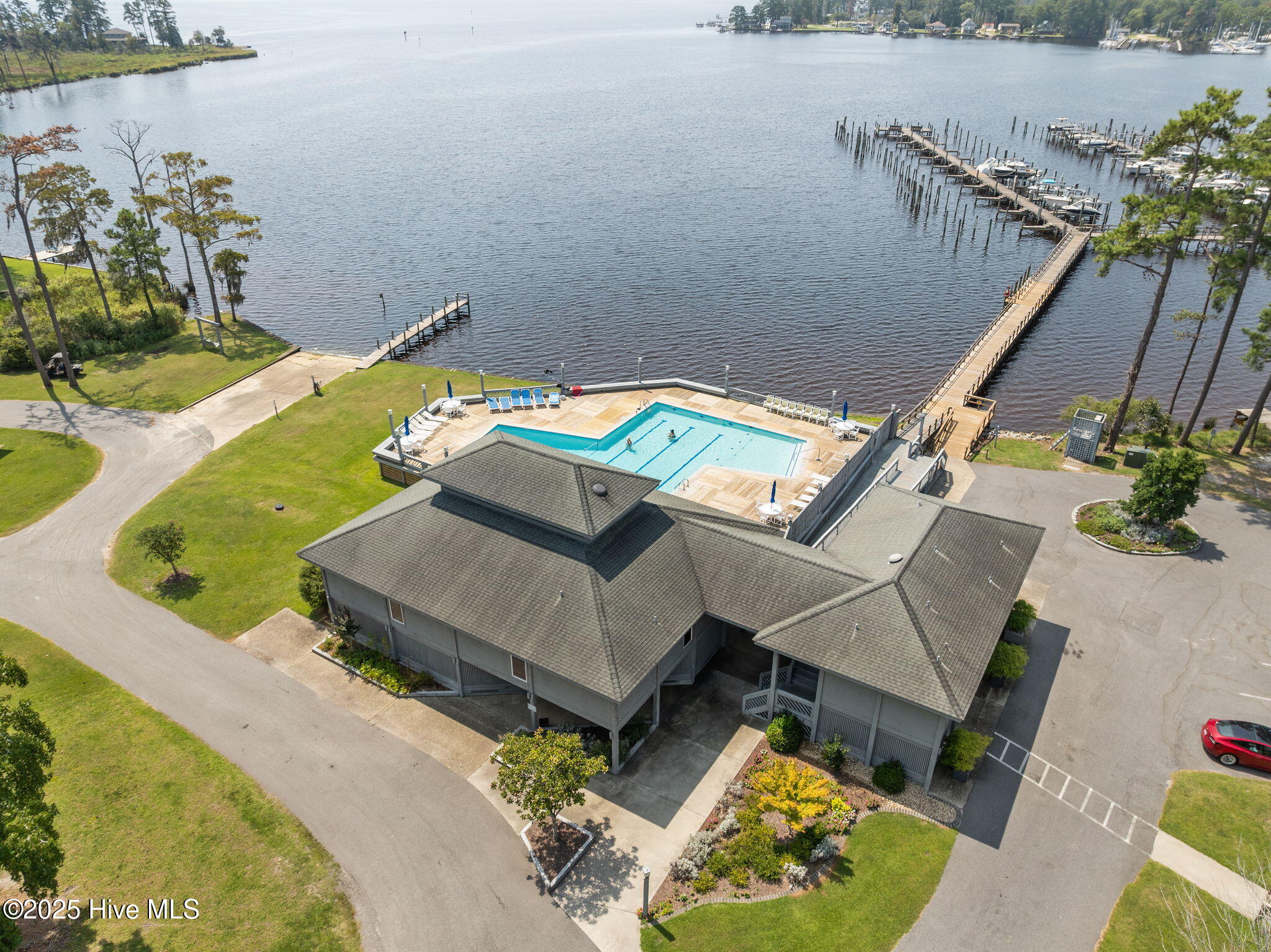 100 Greenbriar Lane, Washington, NC, 27889