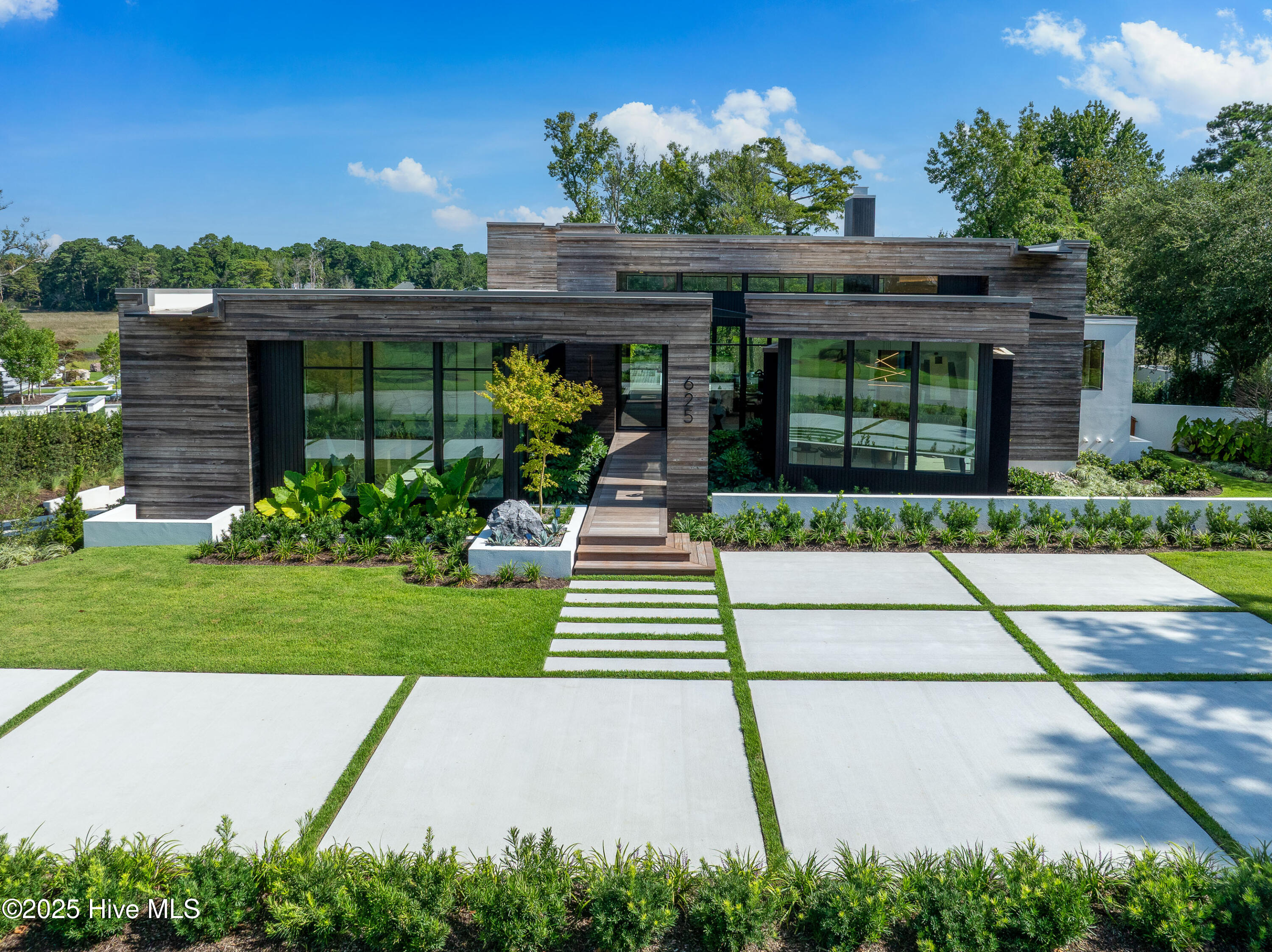 Homes for sale in Wilmington, NC | 625 Dundee Dr, Wilmington, NC 28405 | MLS# 100523239