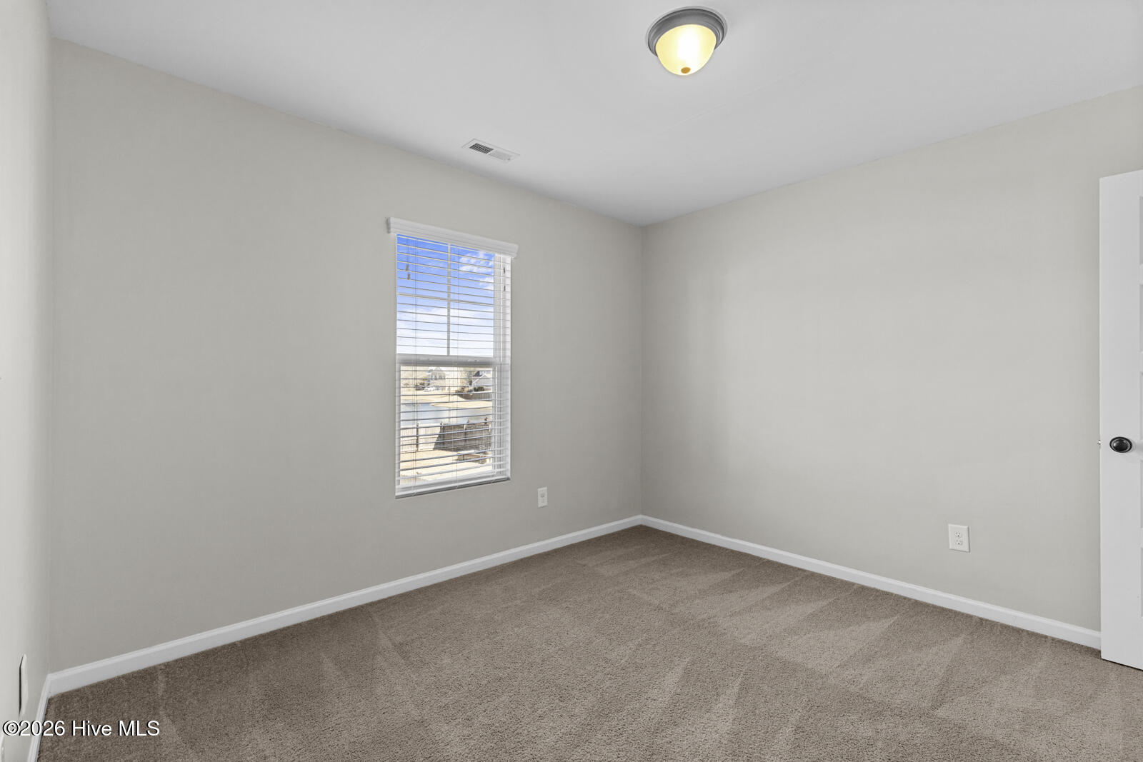 100556898 | Photo 21