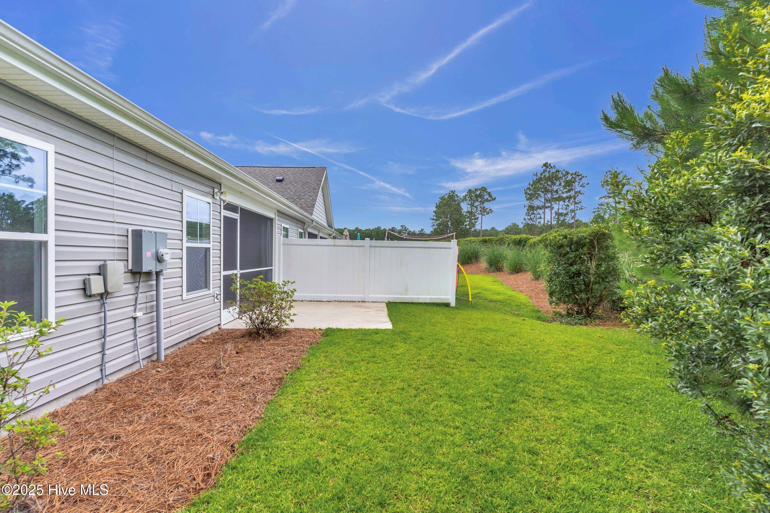 100514304 | Photo 32