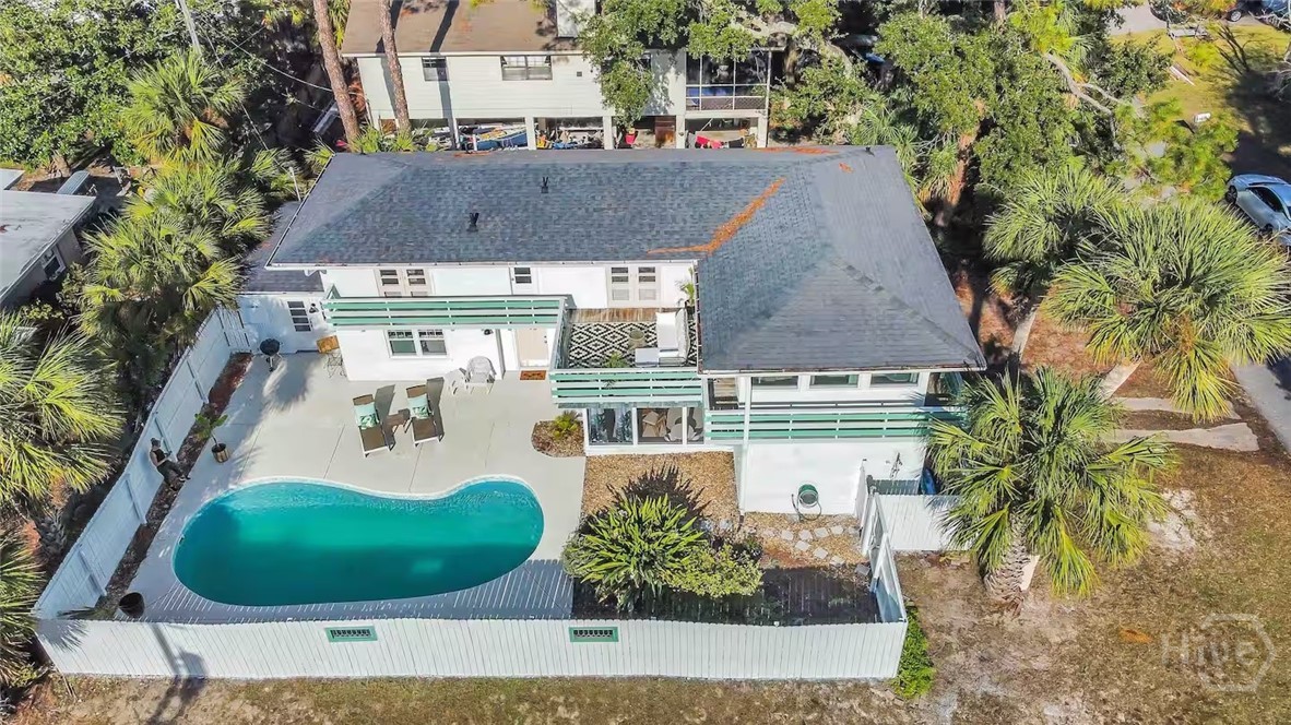 Property at 1017 Lovell Avenue