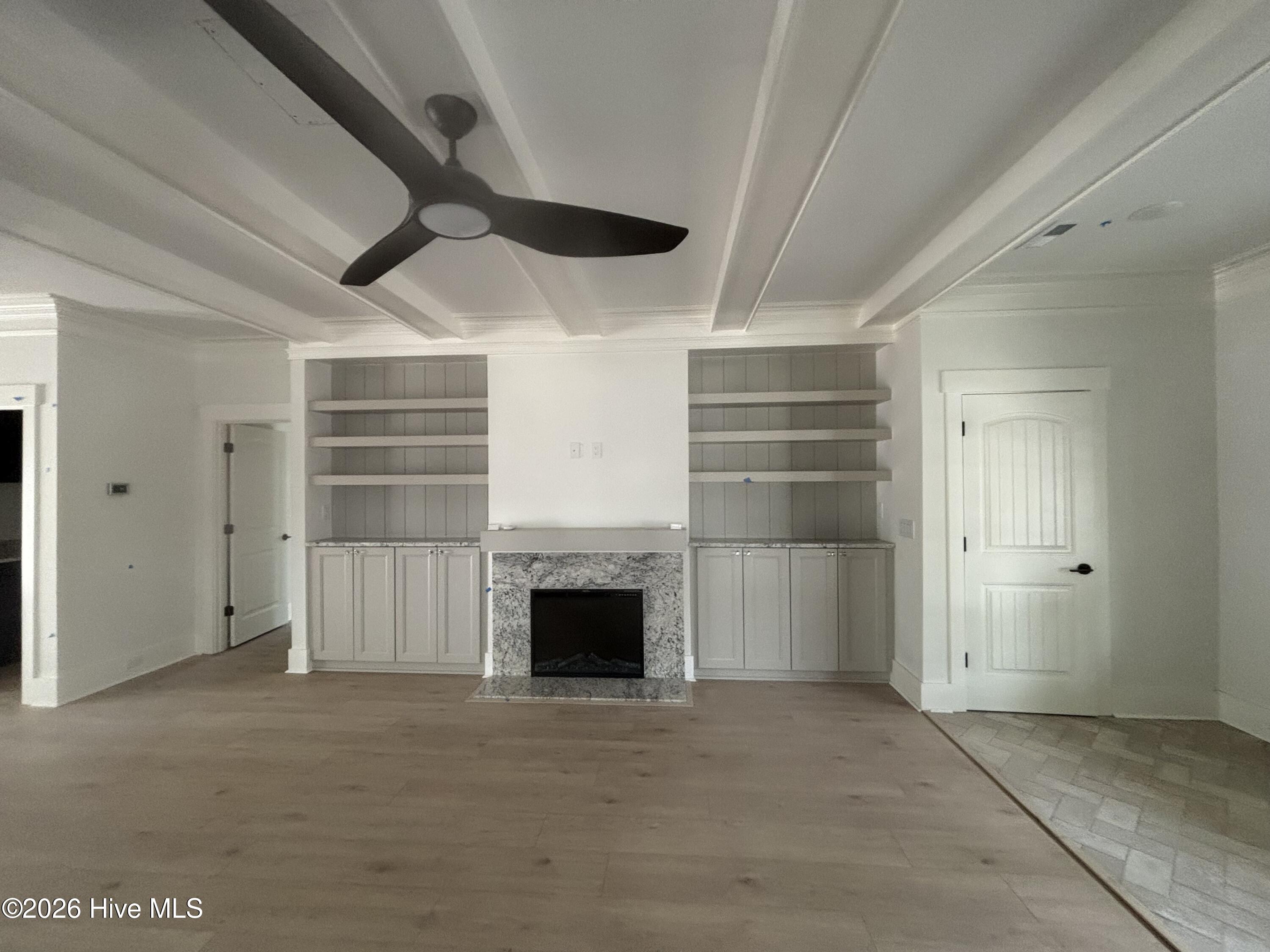 100516675 | Photo 83