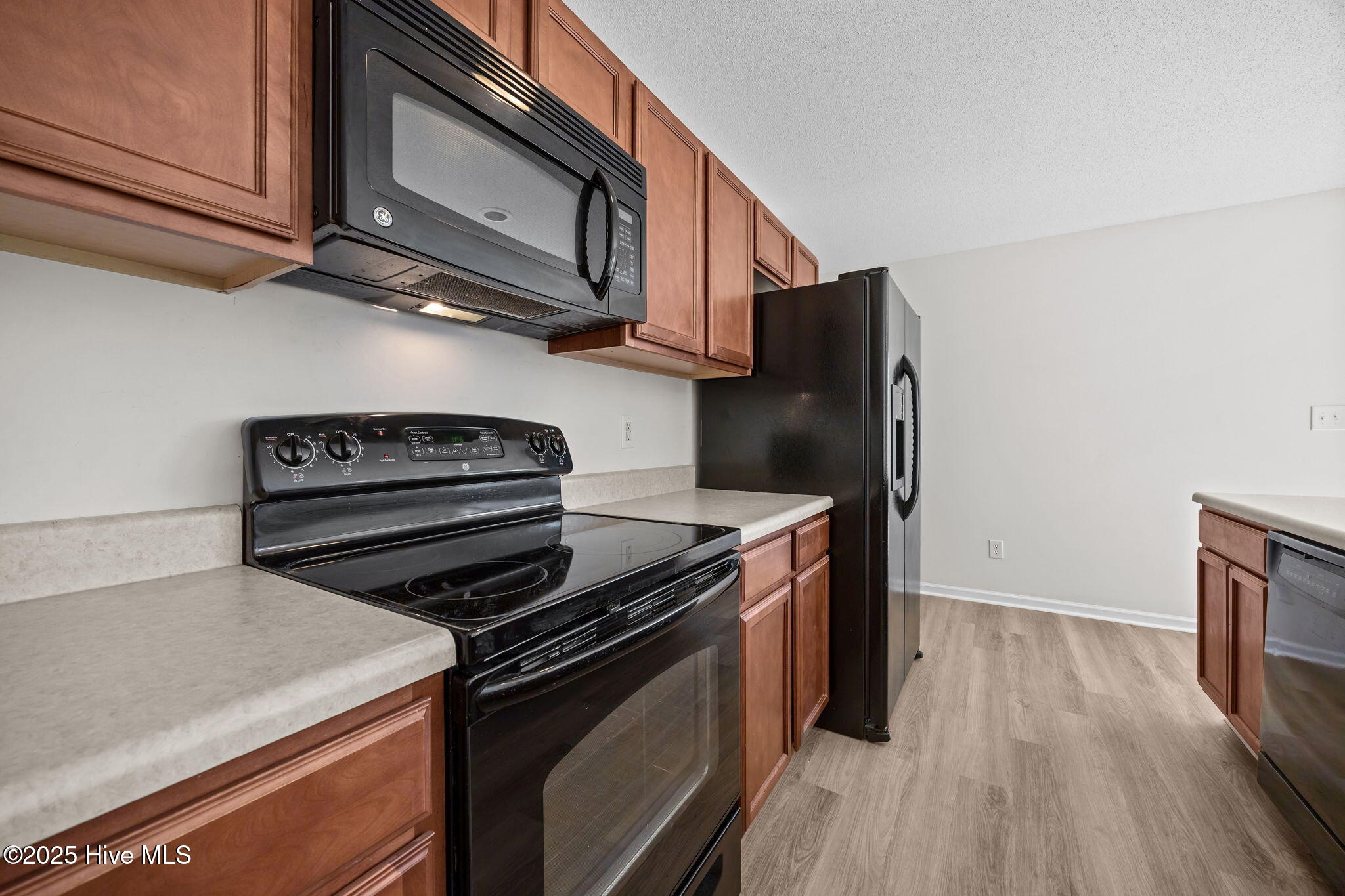 100541602 | Photo 15