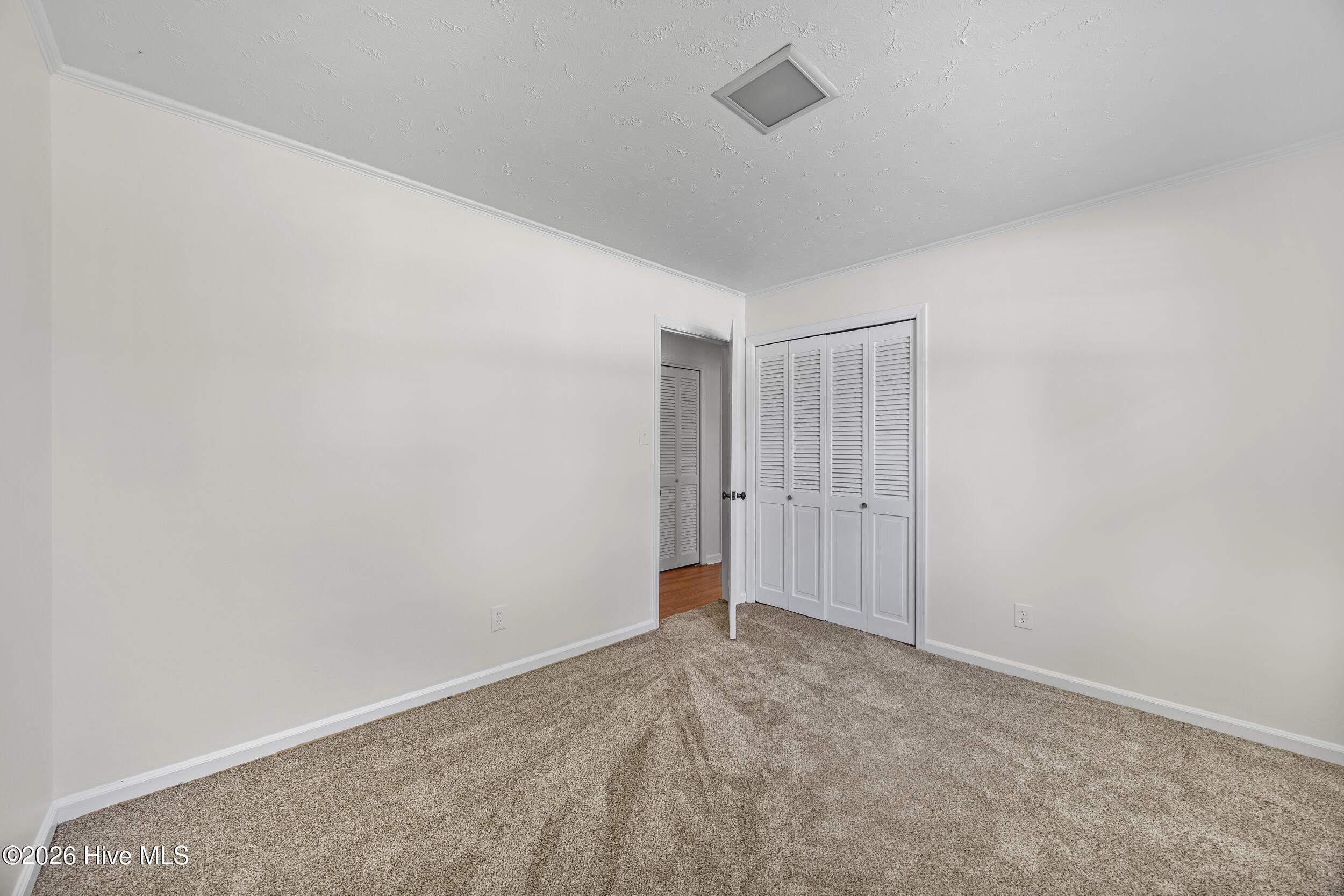 5 Forest Court,Jacksonville