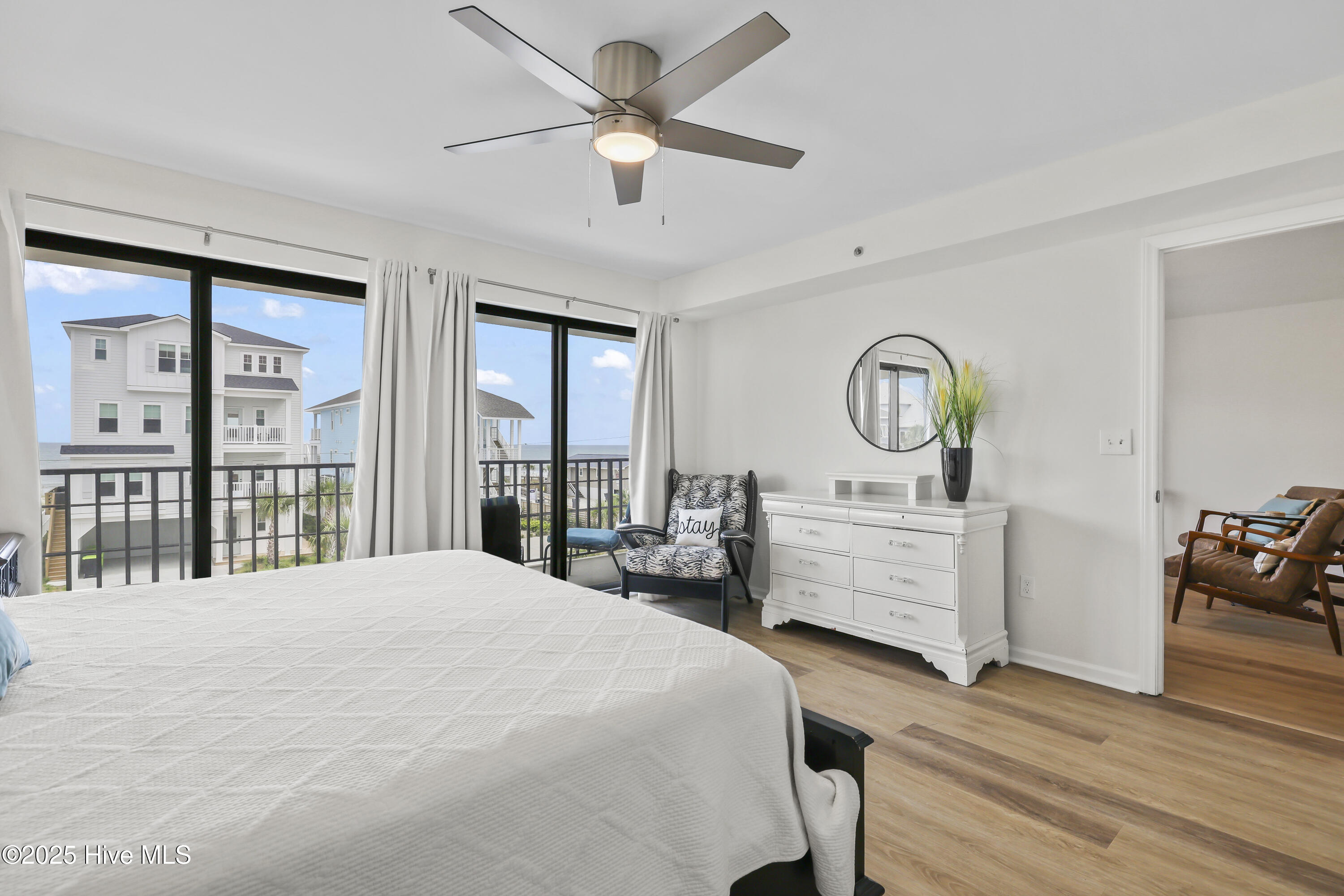 1518 S Lake Park Boulevard 2e, Carolina Beach, NC 28428 – photo 24: Photo Sep 15 2025, 14 28 50
