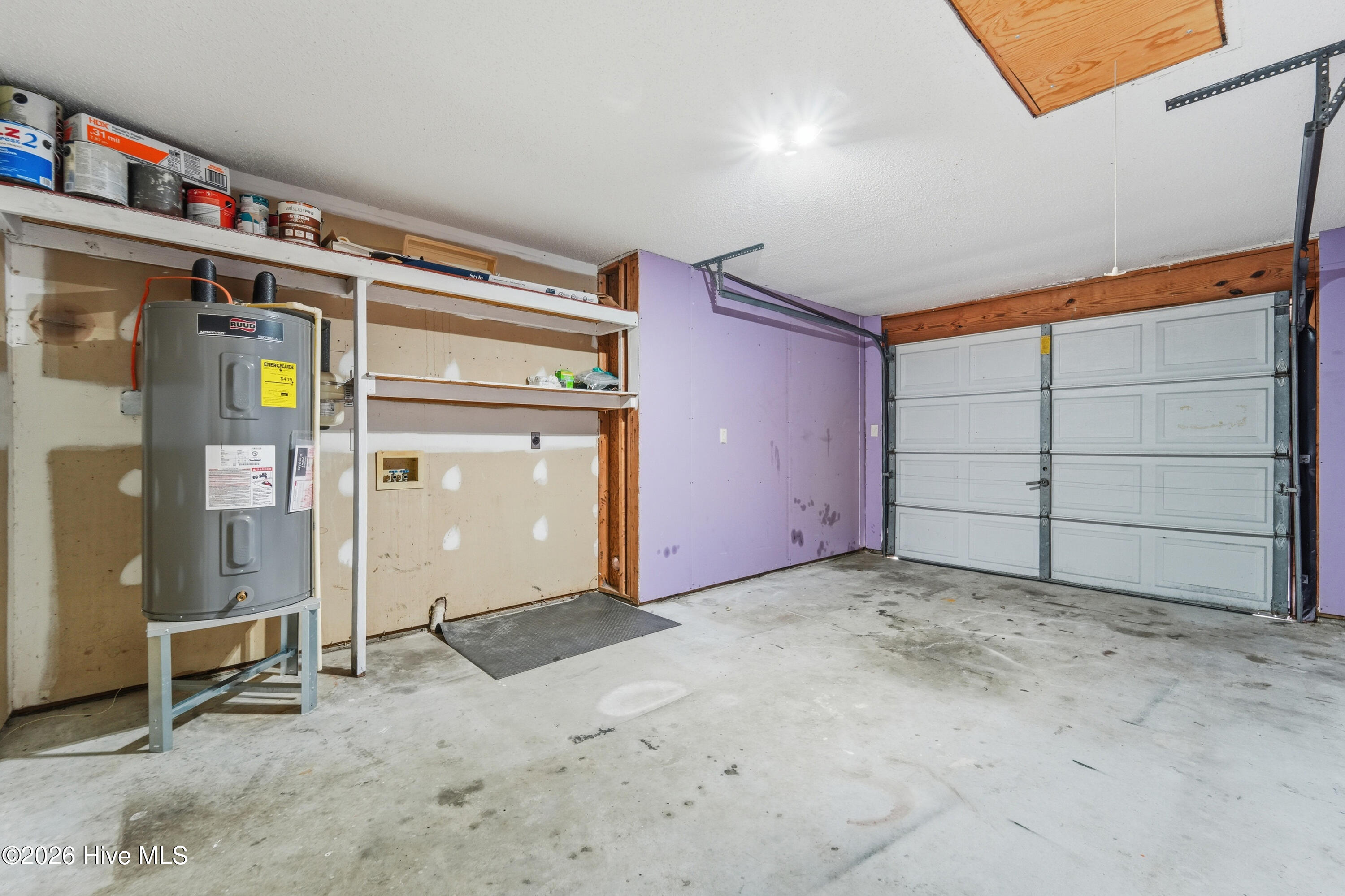 100559067 | Photo 36