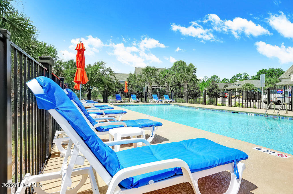 100570520 | Photo 32