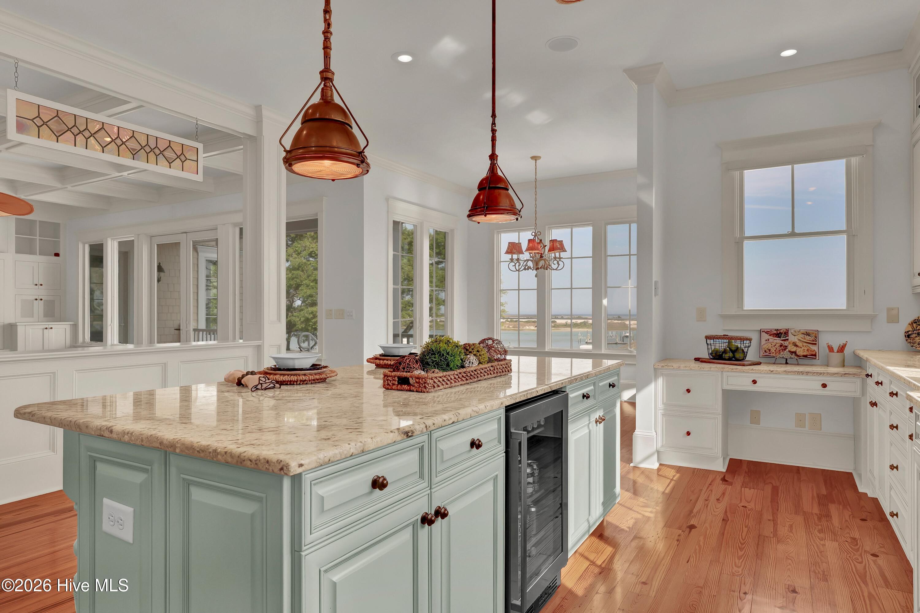 100569484 | Photo 27