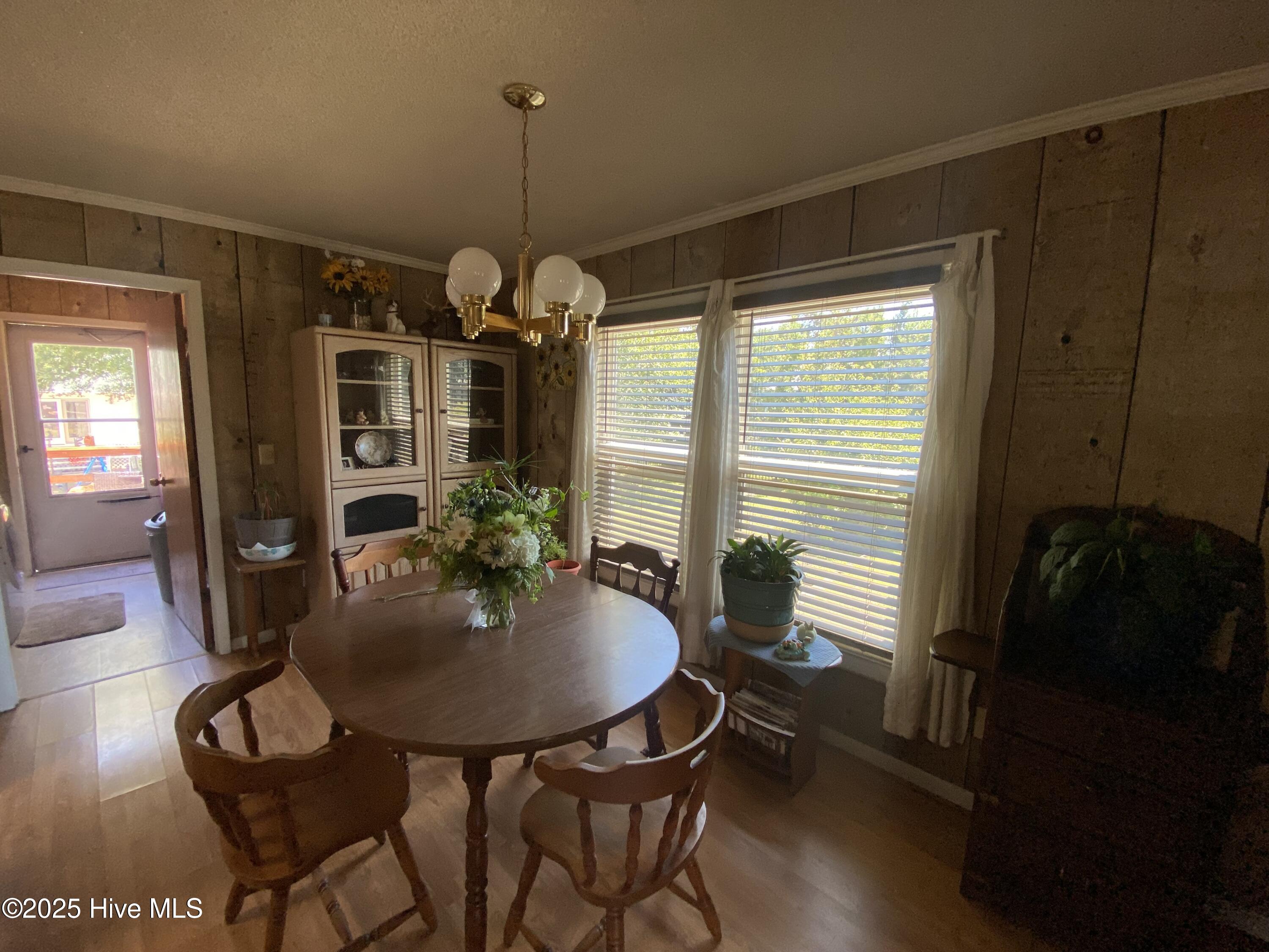 100521634 | Photo 19